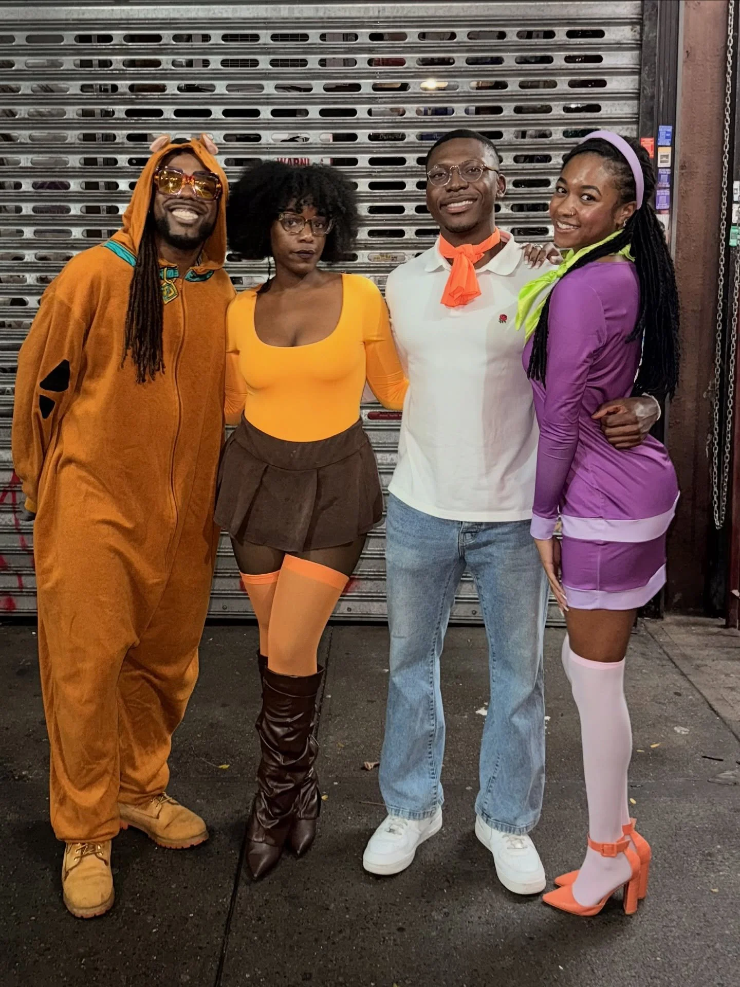 When I Tell You This Was NOT coordinated or planned at all but RO RABY!! RANG RANG!  #mysterygang #mysteryincorporated #scoobydoo #scoobydoowhereareyou #scoobydoobydoo #happyhalloween #ʜᴀʟʟᴏᴡᴇᴇɴ2025