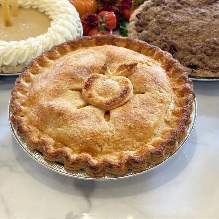 9" Peach with Cinnamon Sugar Full Pastry top