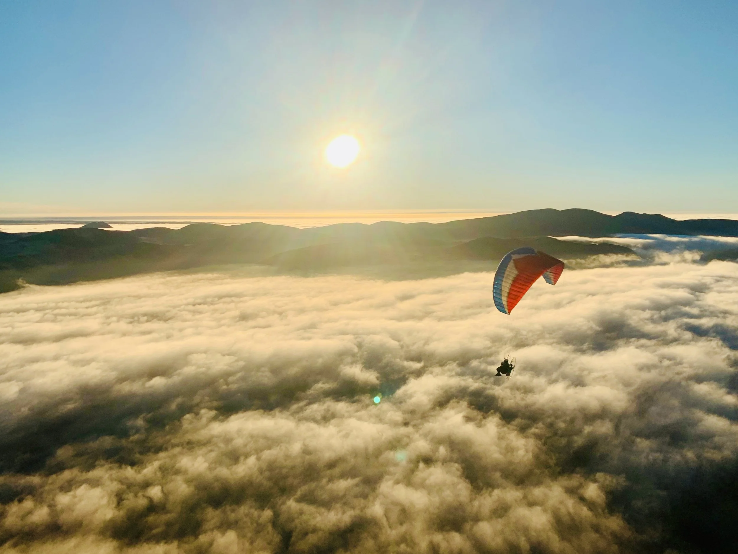 Messum Crater paramotoring