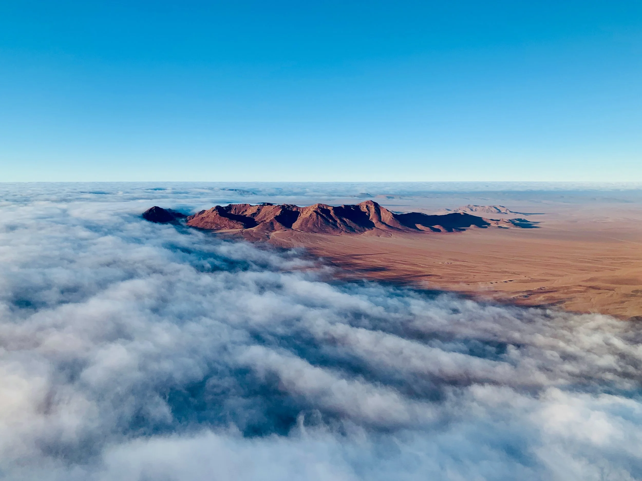 Messum Crater paramotoring