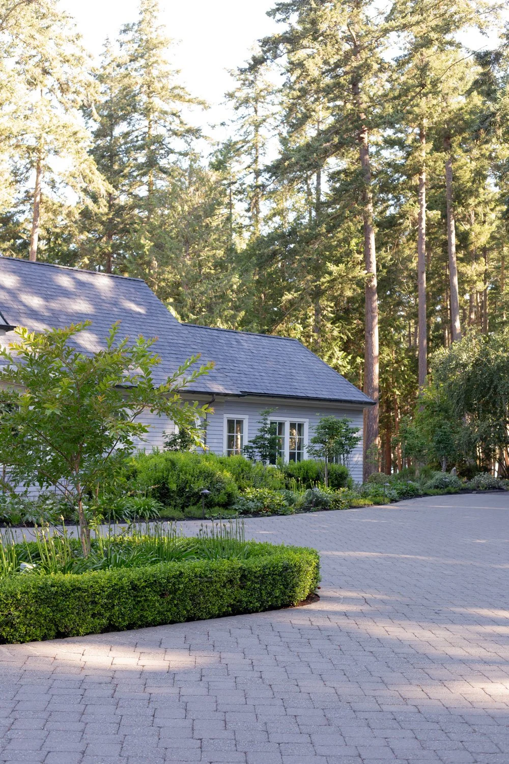 entry-courtyard-estate.jpg