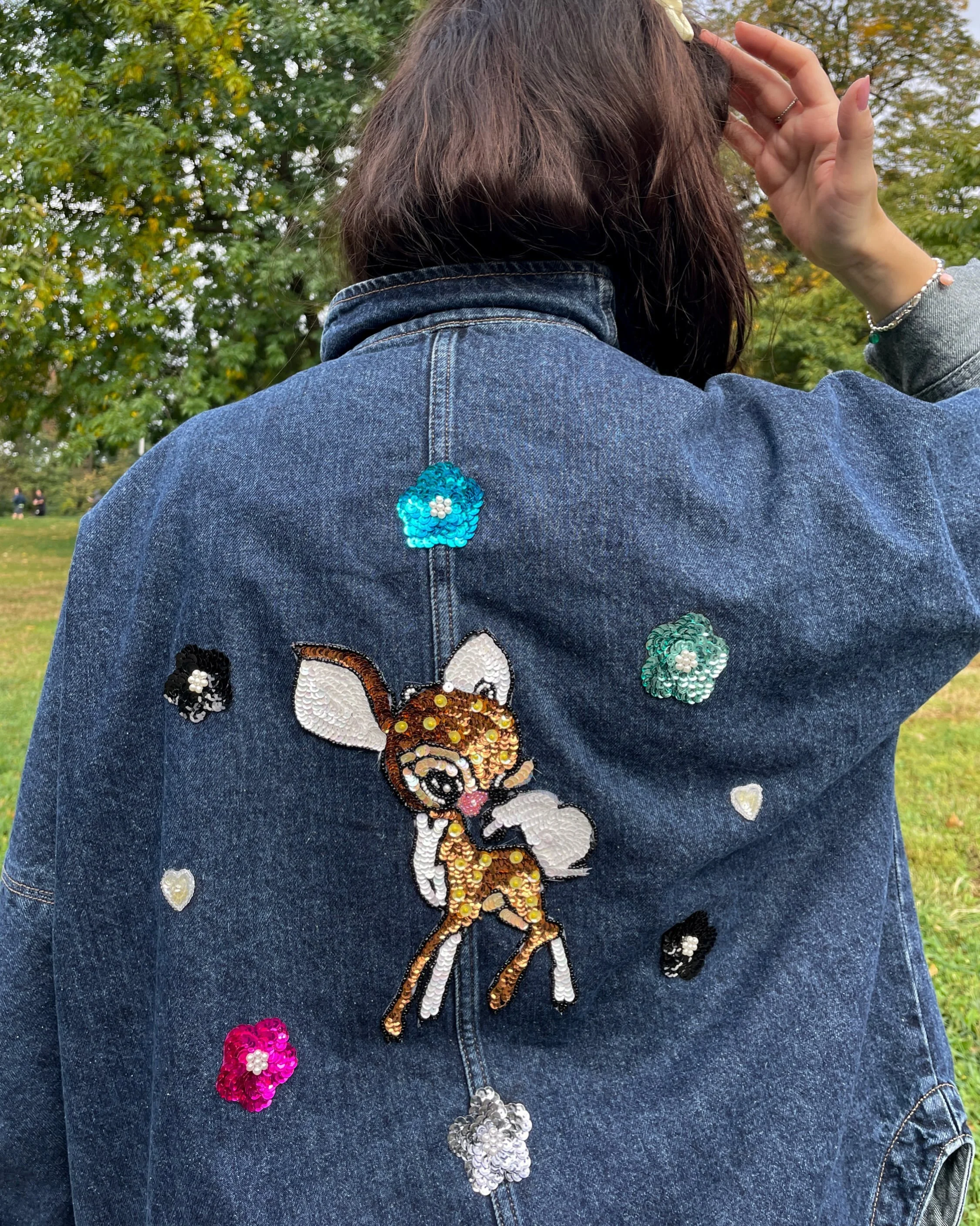 Newest obsession ✨ from now on all of my clothing will be covered in vintage sequin appliqu&eacute;s 💖