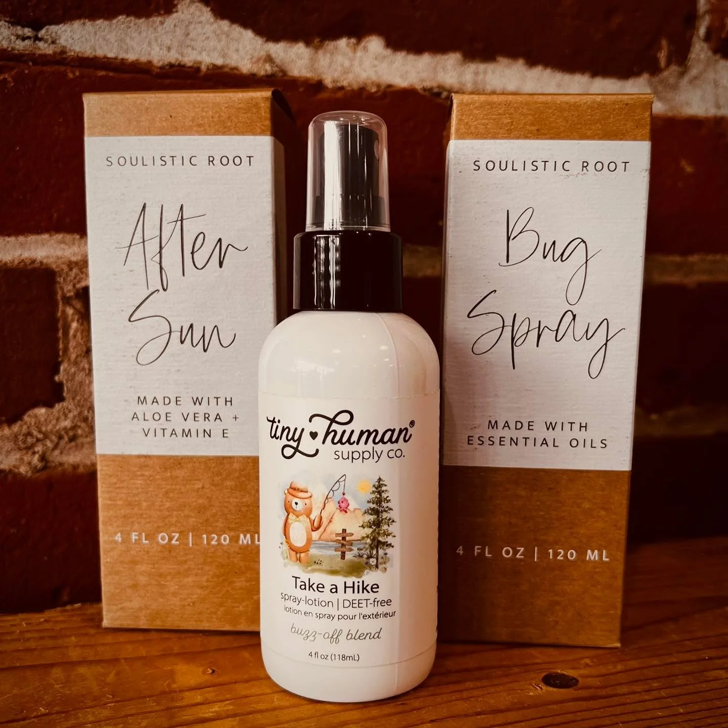 ☀️🐝 Summer Essentials, Simplified 🌿

Long days, sunny adventures, and evenings spent outside call for a few must-haves:

🌞 After Sun Spray &mdash; made with aloe vera + vitamin E to help soothe sun-kissed skin
🦟 Bug Spray &mdash; crafted with ess