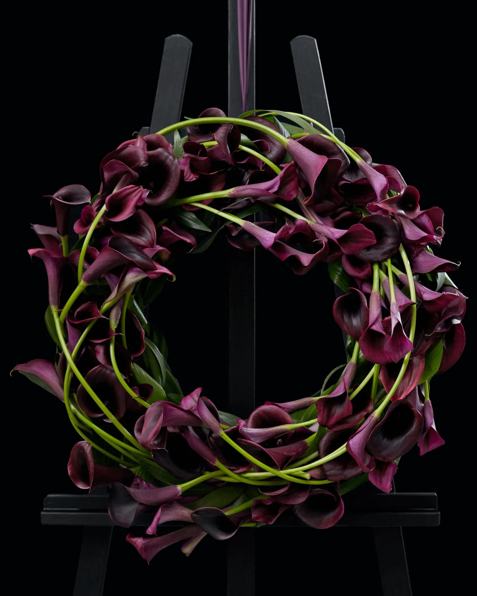 A funeral wreath of calla lilies