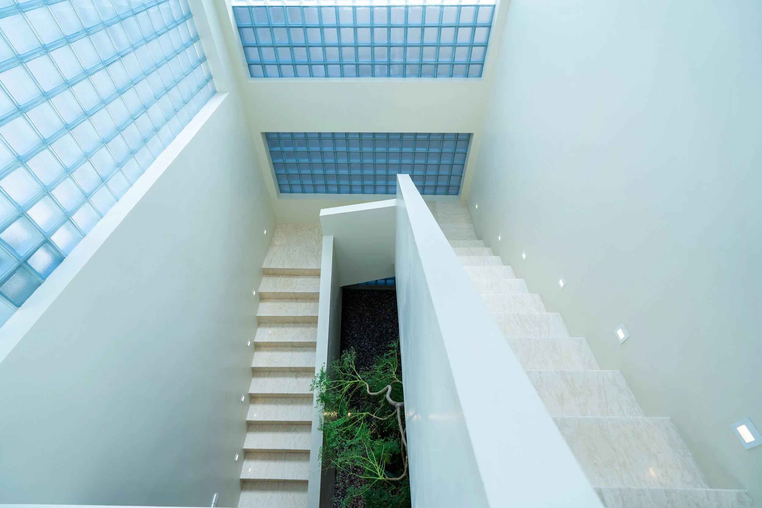 WMN03528-HDR (1).jpg