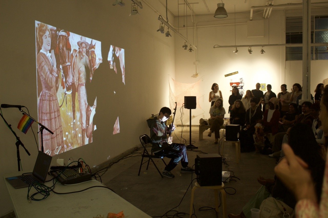 House Show Fall 2024
Yang Xu, Chinese fiddle performance