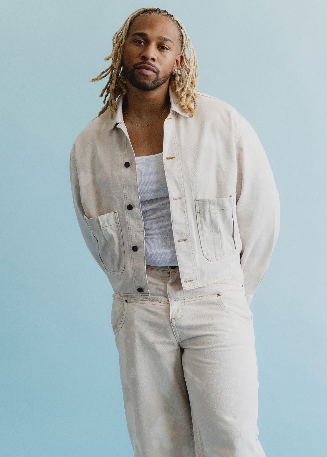 light blue seamless.jpg