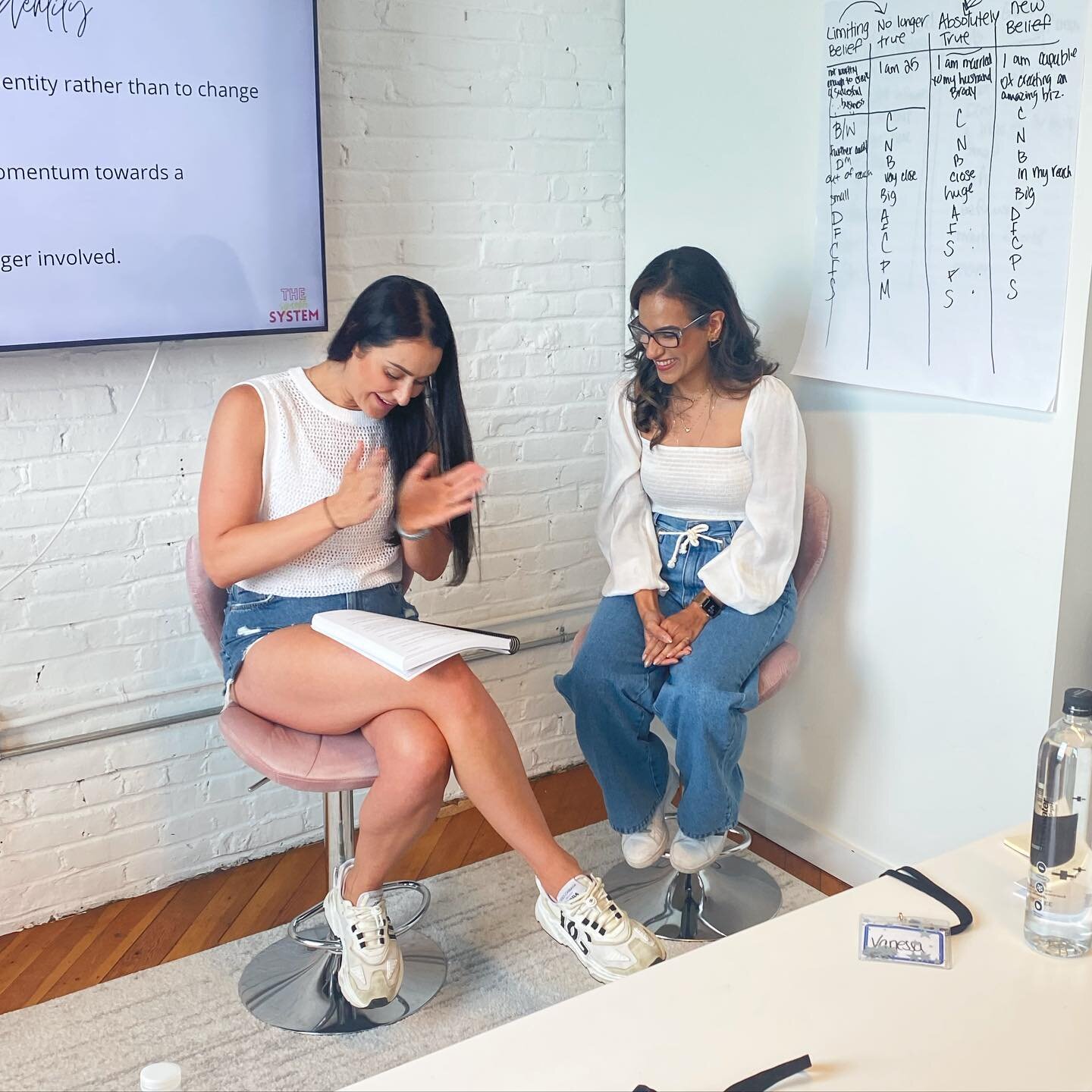 Such a a amazing day practicing SWISH Patterns💨, Anchoring techniques ⚓️ and conversational hypnosis〰️! Observed and experienced beautiful shifts. I feel myself vibrating on a higher frequency and am lovin it! Cheers to transformations! ✨ @innerbeau