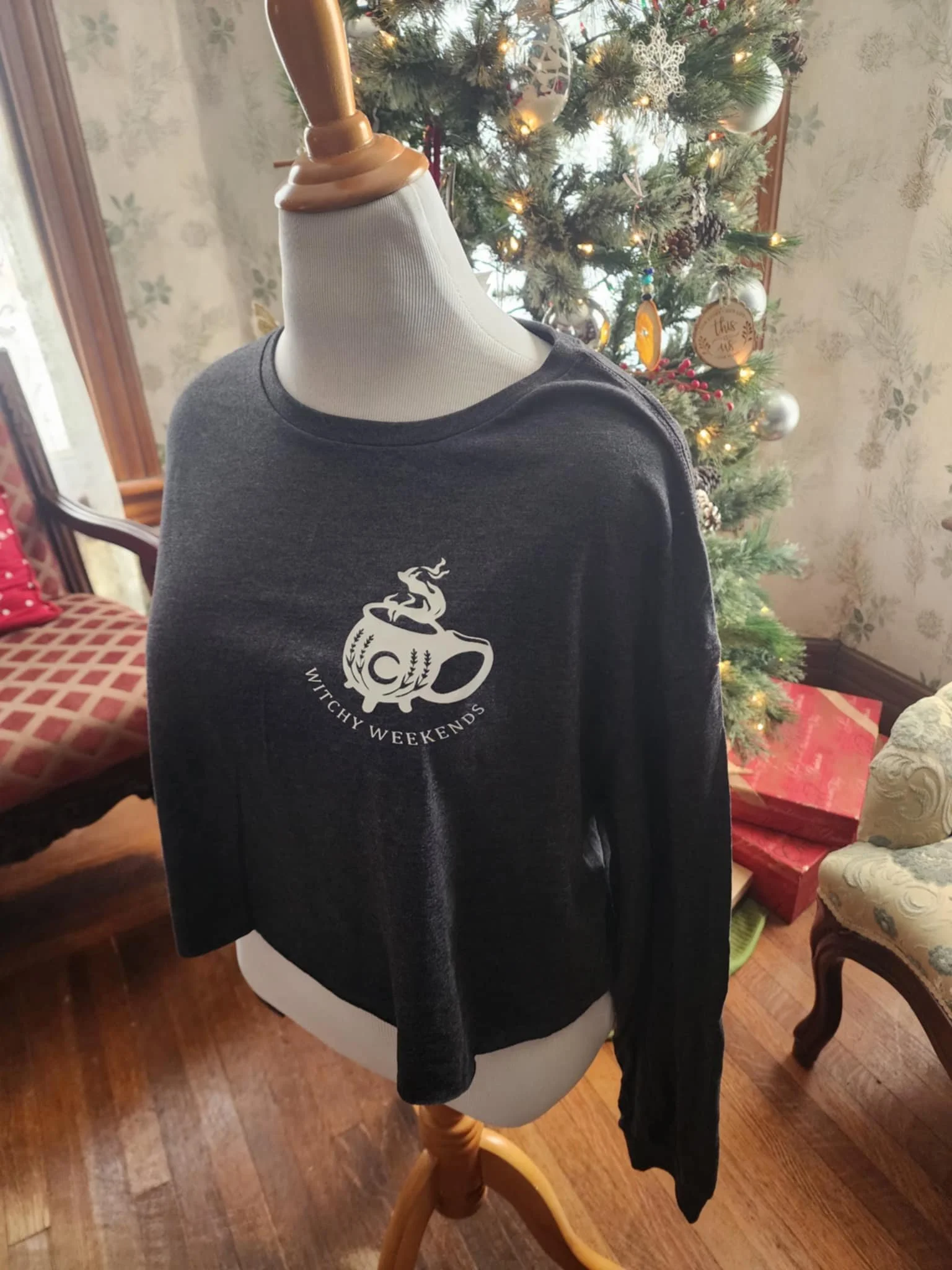 Witchy Weekend Cropped Long Tee