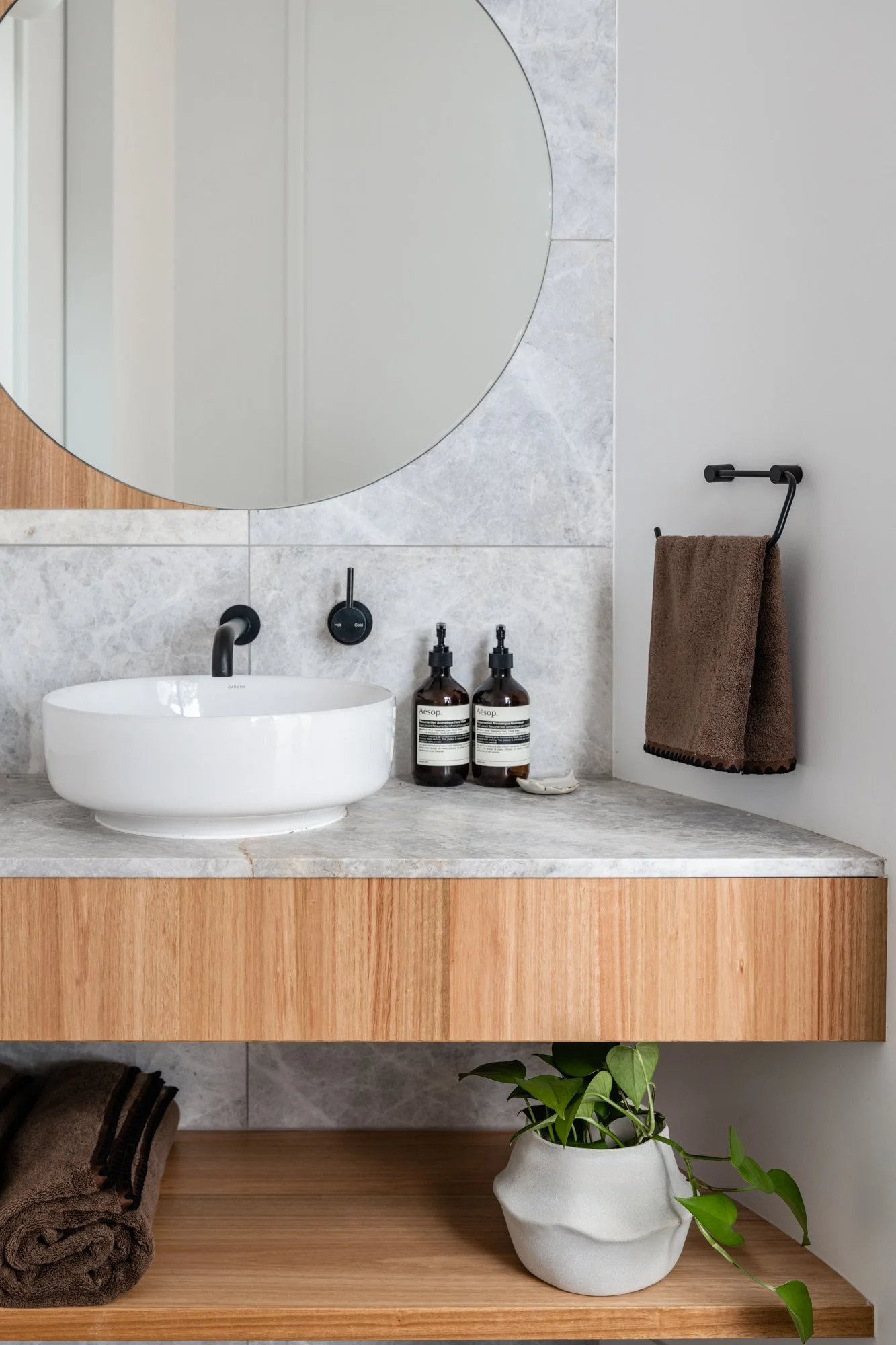 WEB-hannah puechmarin-Design and co Killarney-26.jpg