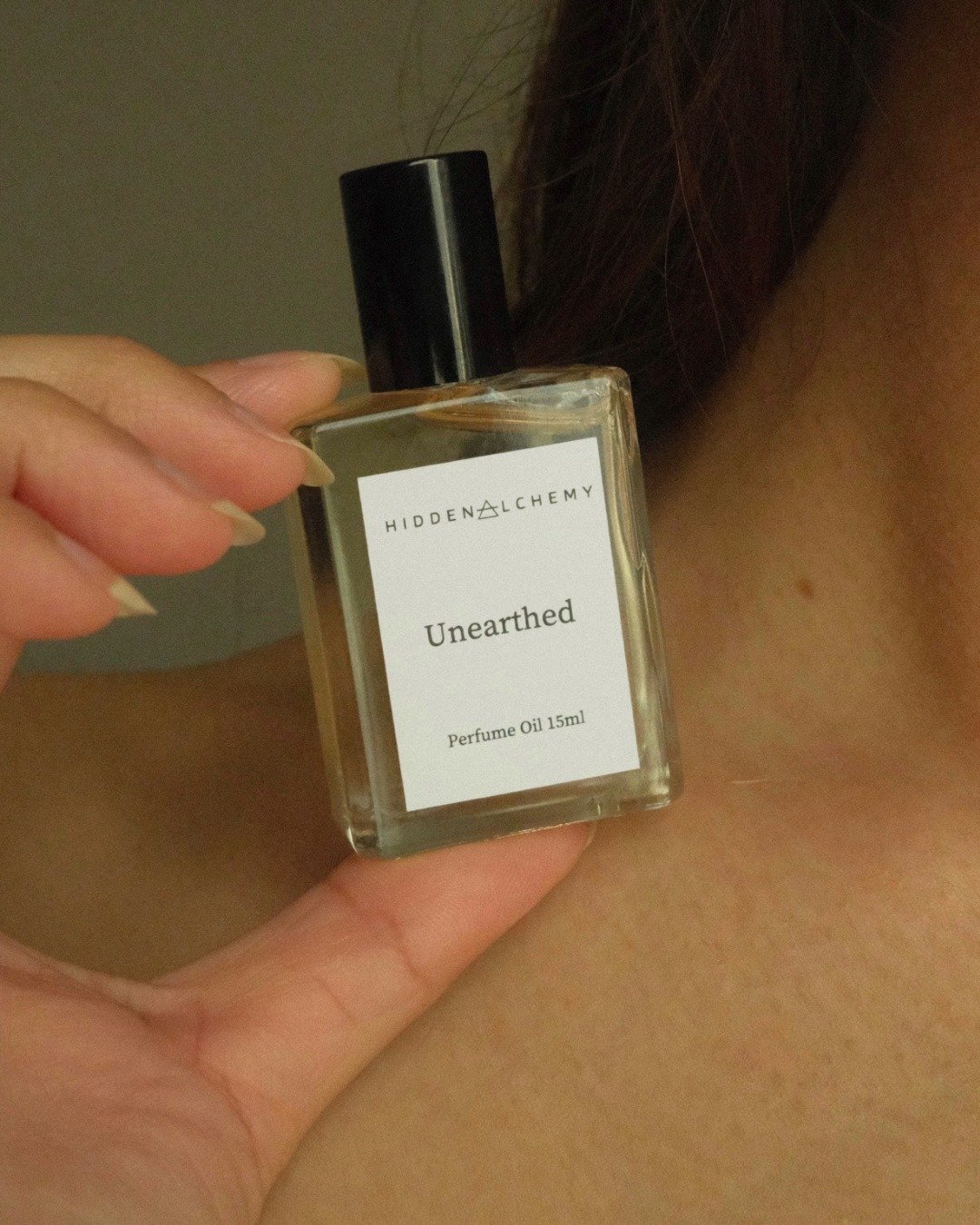 Worn close to the skin, Unearthed is earthy and smoky with a soft, unexpected sweetness that reveals itself slowly.

Shop the perfume oil and make it your own.