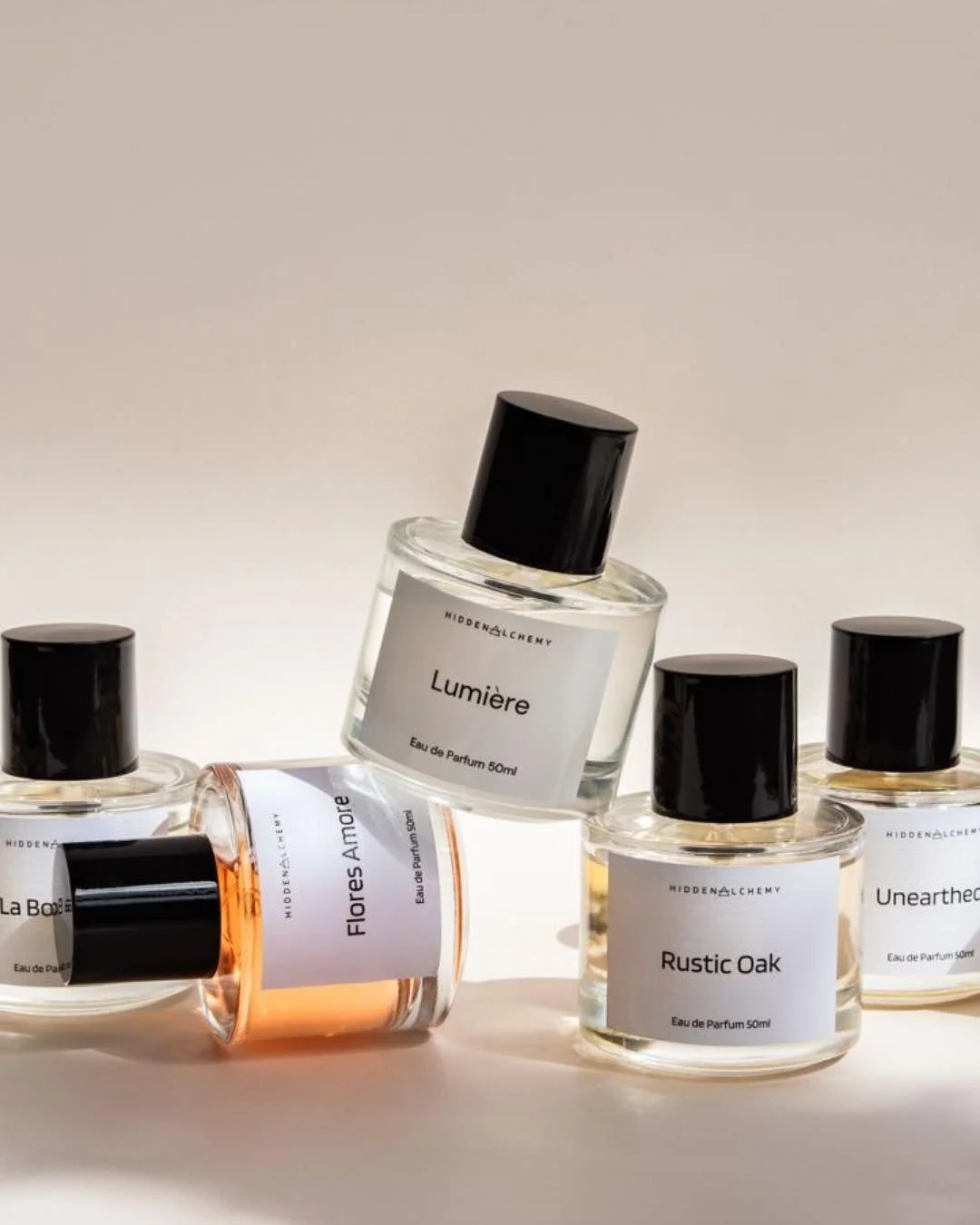 Imagine sunlight through sheer curtains and the air alive with florals.
That’s Lumière, bright, delicate, and quietly unforgettable.
Now available at Hidden Alchemy.