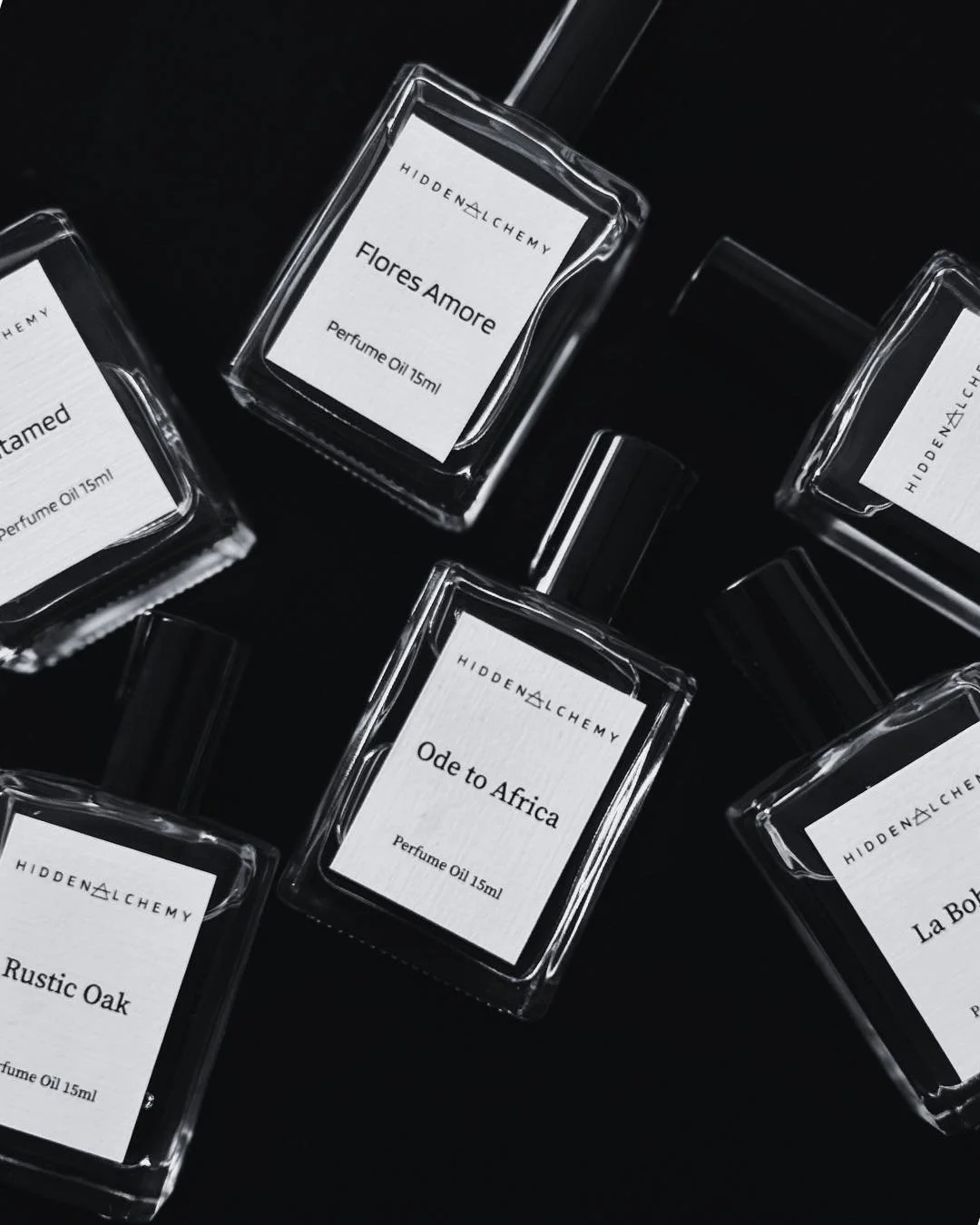 Perfume that feels like skin. Each oil blends naturally, revealing more with every wear.
Shop your favorite scent.