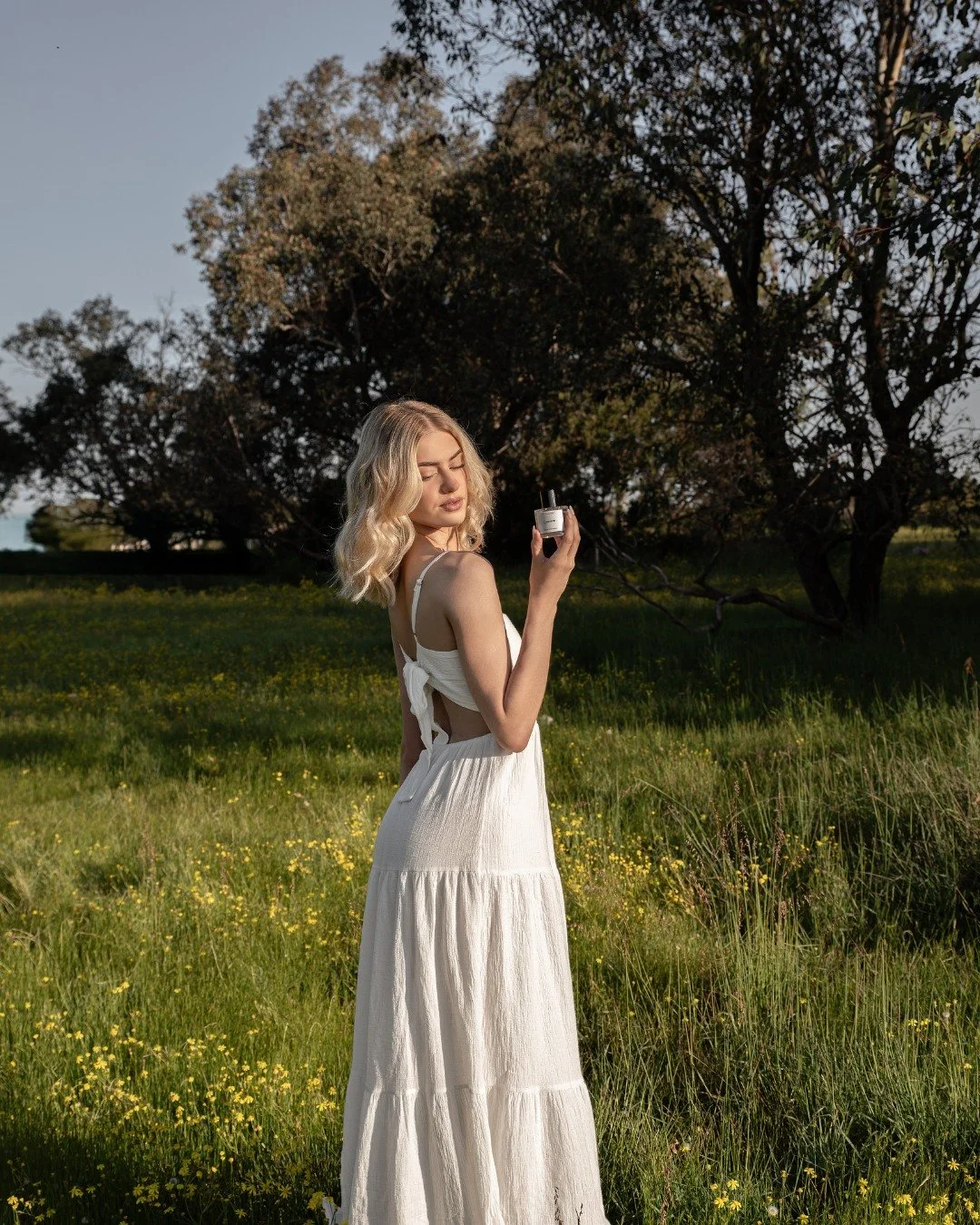 A soft spritz and a breath of fresh air. 

Hidden Alchemy scents move gently with the day, creating an effortless holiday glow.
Shop our collection now.

#holidaygifts #perfumecollection #fragrancelover #australiansmallbusiness