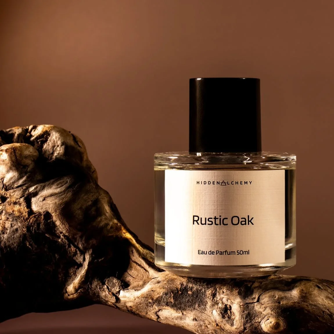 Familiar, yet unmistakably you.
Rustic Oak wraps you in warm woods and effortless confidence.🤎