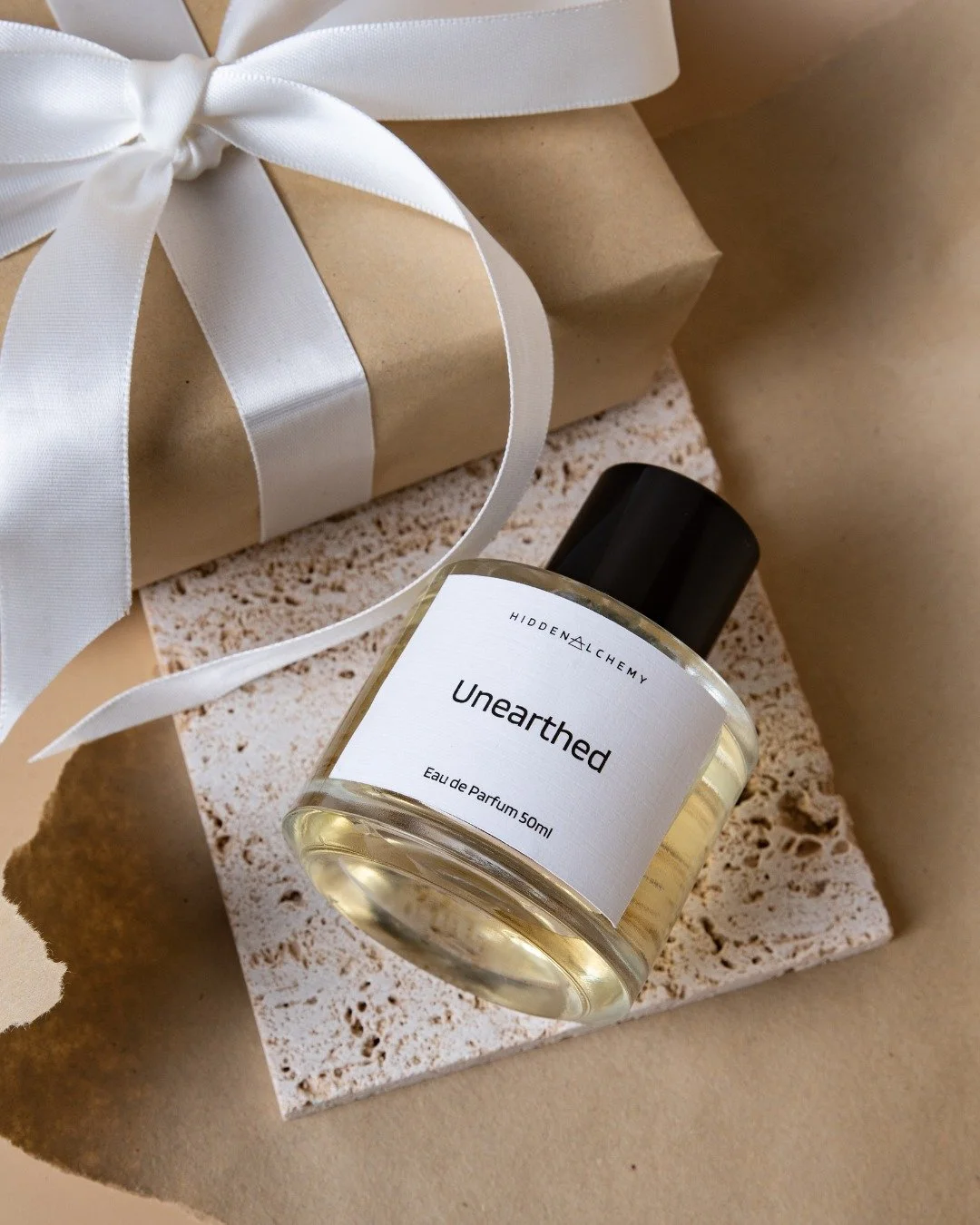 Unearthed brings warm, earthy comfort to the holidays. An elegant gift for someone special.

Also available in Perfume Oil. Find it in our collection.