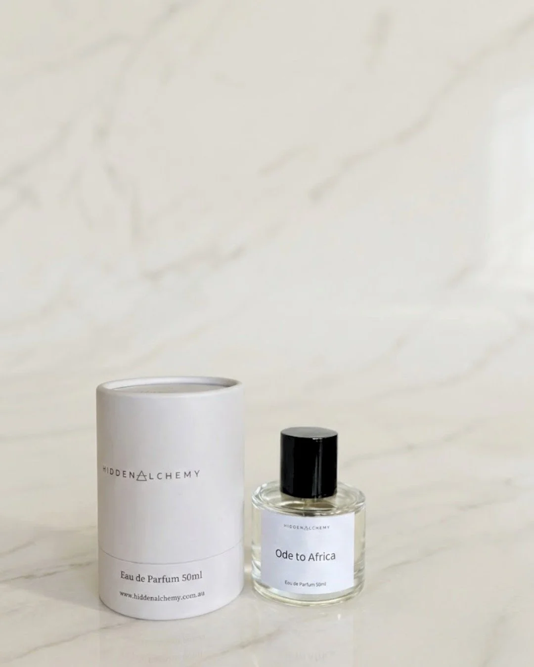 Start the week with our bestselling scent, Ode to Africa.

So versatile that you can use it for your daily errands or for your special events.