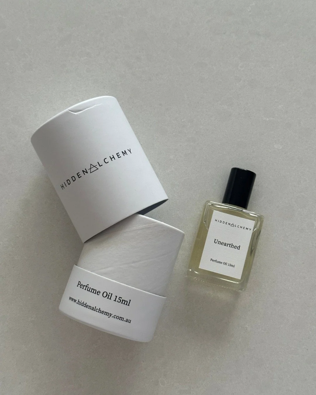 Perfume oils wear differently.

They sit closer to the skin, unfold slowly, and last beautifully throughout the day. Unearthed is a perfect example of that quiet, lasting depth.

Explore Unearthed in the collection.