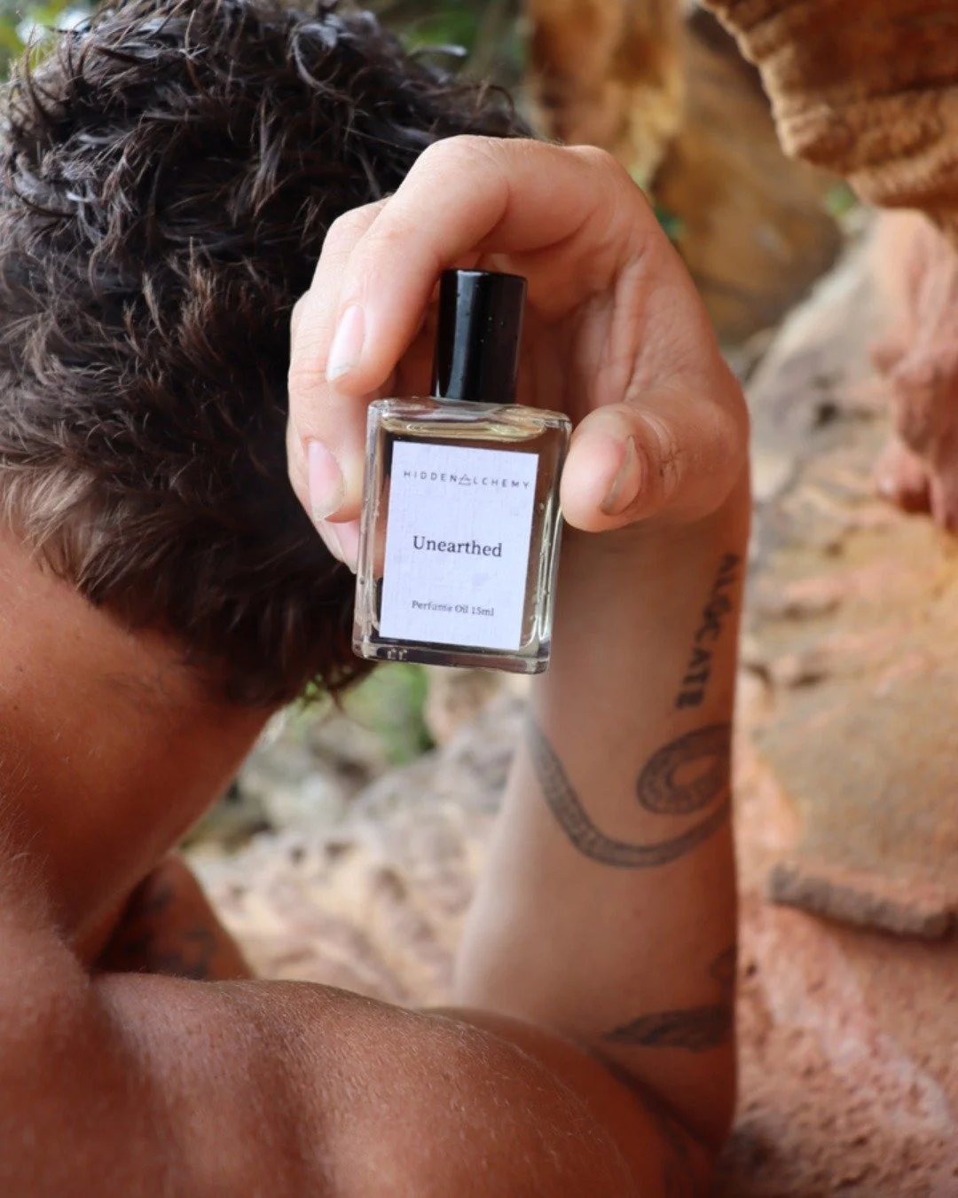 The ones who wear it never have to say a word. 🖤
Unearthed: skin-safe, unisex, and long-lasting.