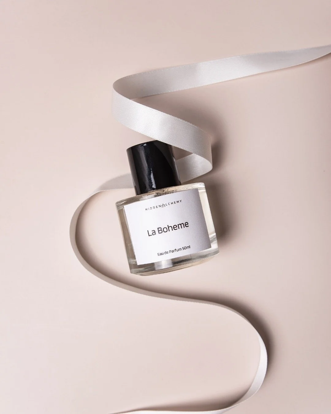 Soft on the outside. Completely unforgettable up close.
Meet La Boh&egrave;me.