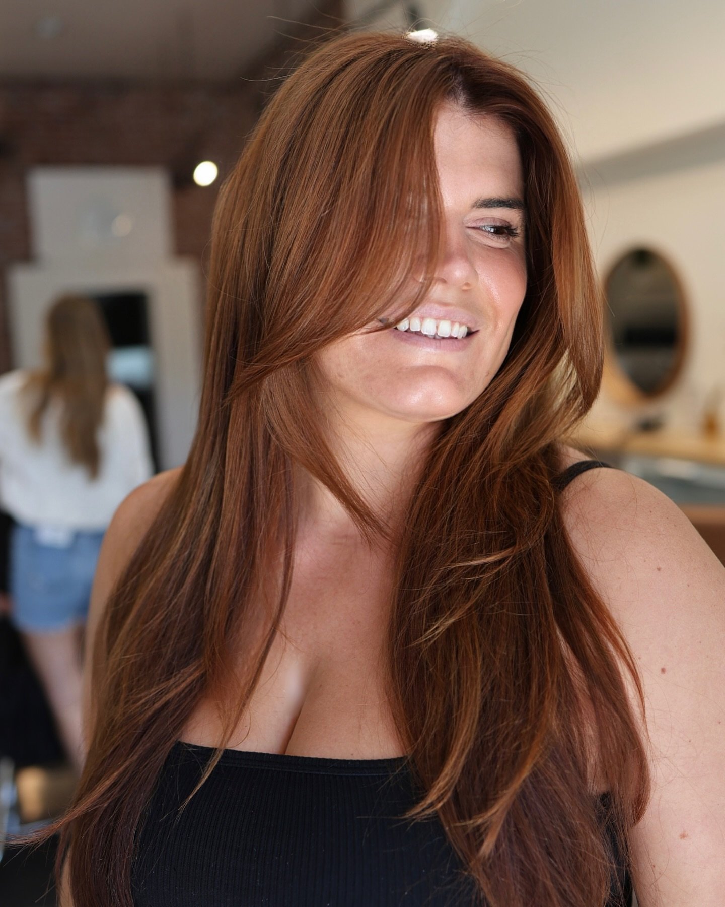 ✨ Spicy, dimensional, and so worth it 🔥
Red is one of the most high-maintenance shades&mdash;but when it&rsquo;s done right? Nothing compares. If you&rsquo;ve ever dreamed of going red, here&rsquo;s what you need to know:

➤ Use color-safe, sulfate-