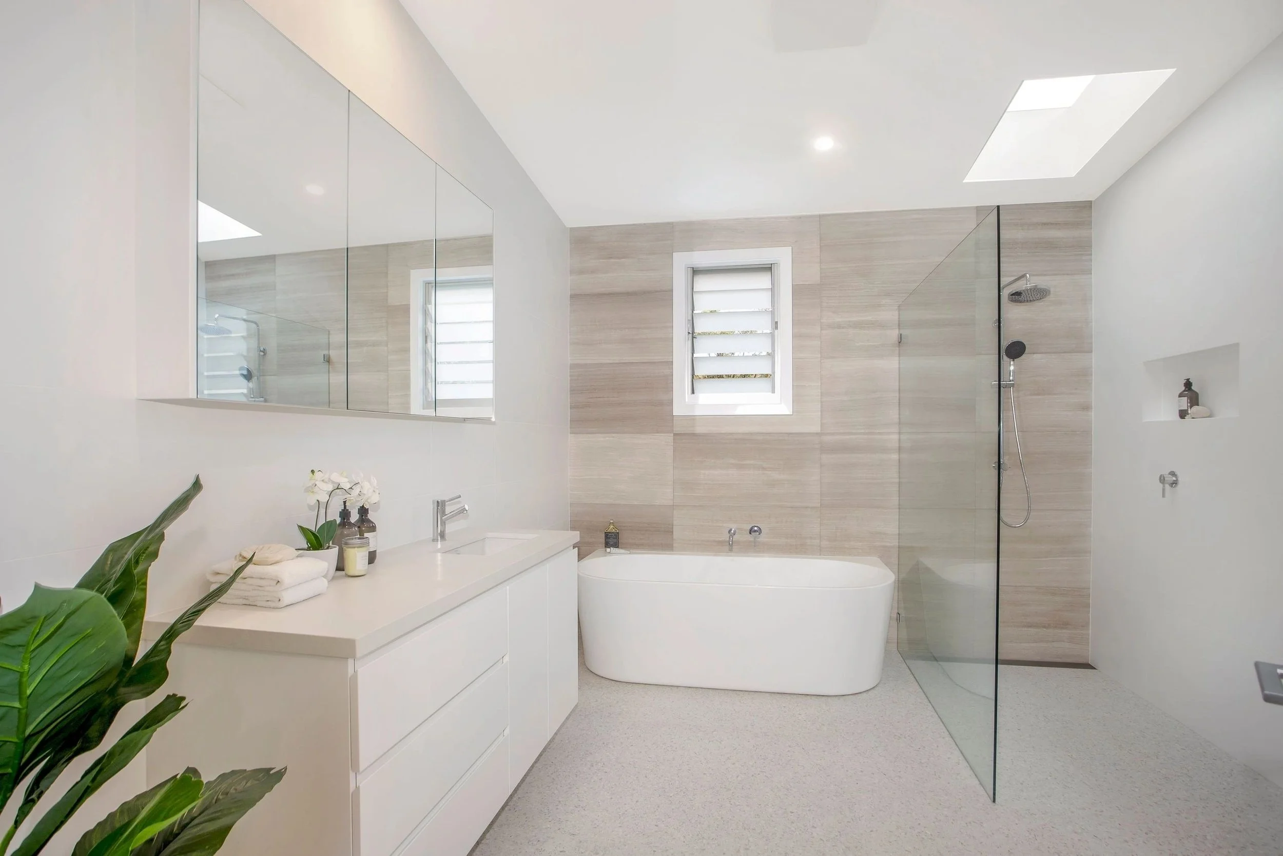 BATHROOM.jpeg
