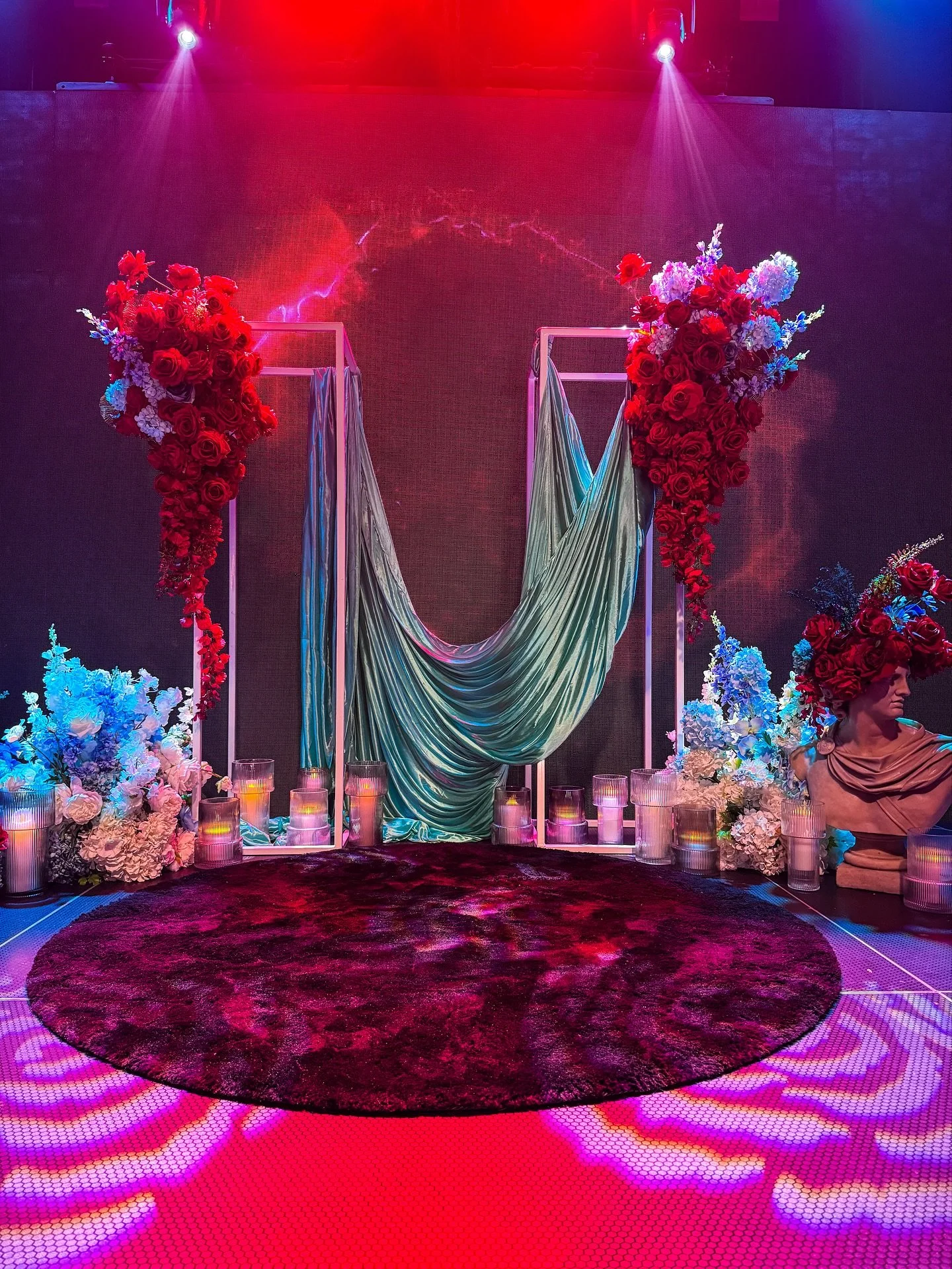 Where else can you say &ldquo;I do&rdquo; on stage, then turn around and throw a ripper wedding reception with live music, huge range of your favourite drinks at our bar, AND your crew tearing up the dance floor? 💃❤️&zwj;🔥

At Night Owl Studio, we 