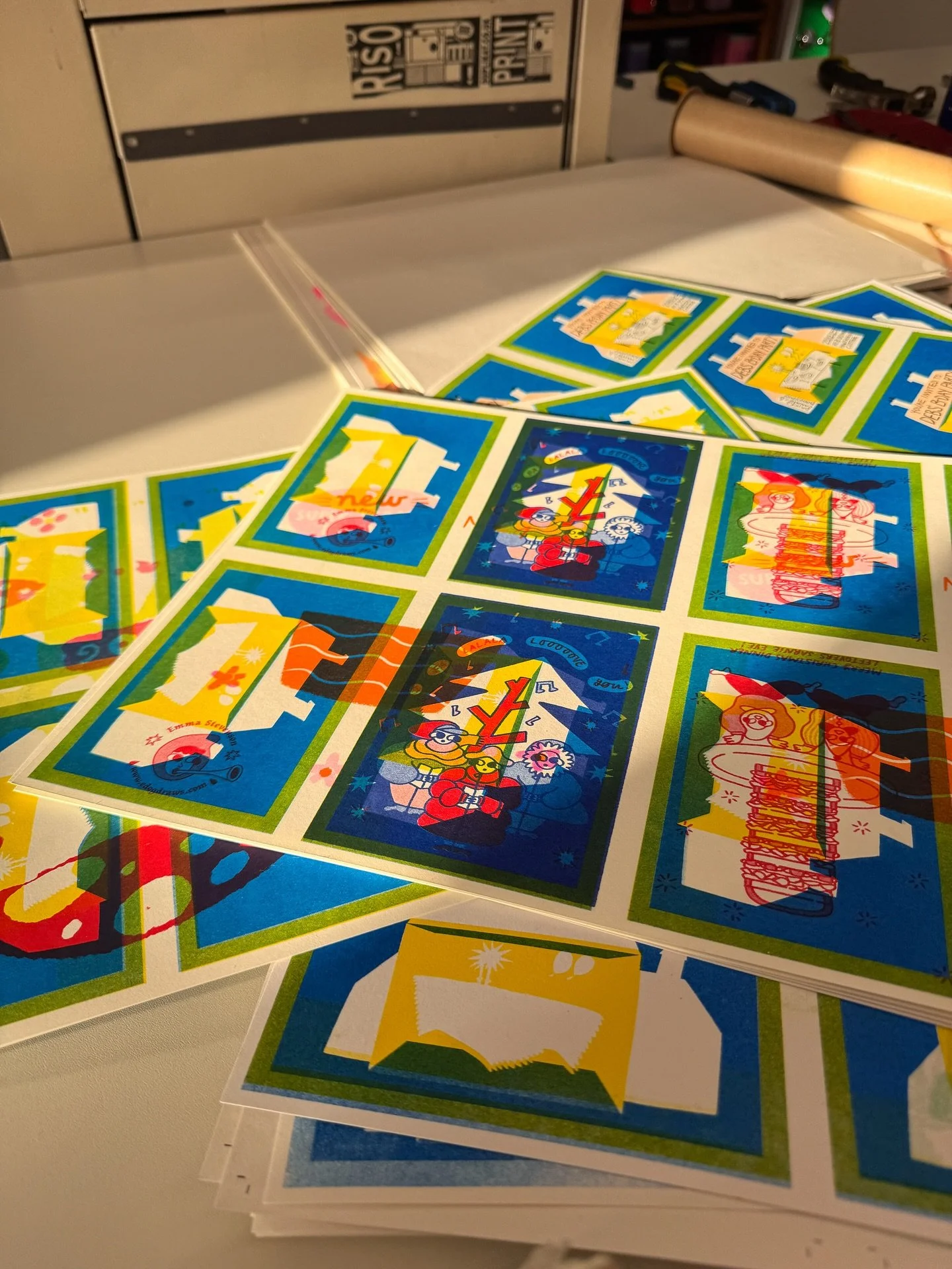 Autumn sun and test sheets in the studio ☀️ 🍂 🌈