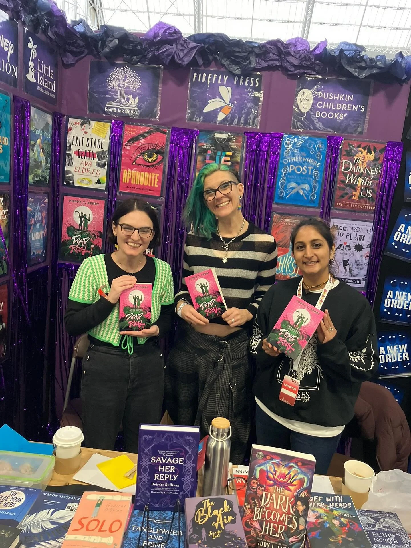 Huge huge huge thank you to Michaela, Rose, CJ and Benny for making me feel so welcome at their gorgeous stand at YALC! (&hellip;for trusting me to screen print there too 💚)

AND thank you to everyone who came to print with me and chat about Dead Re
