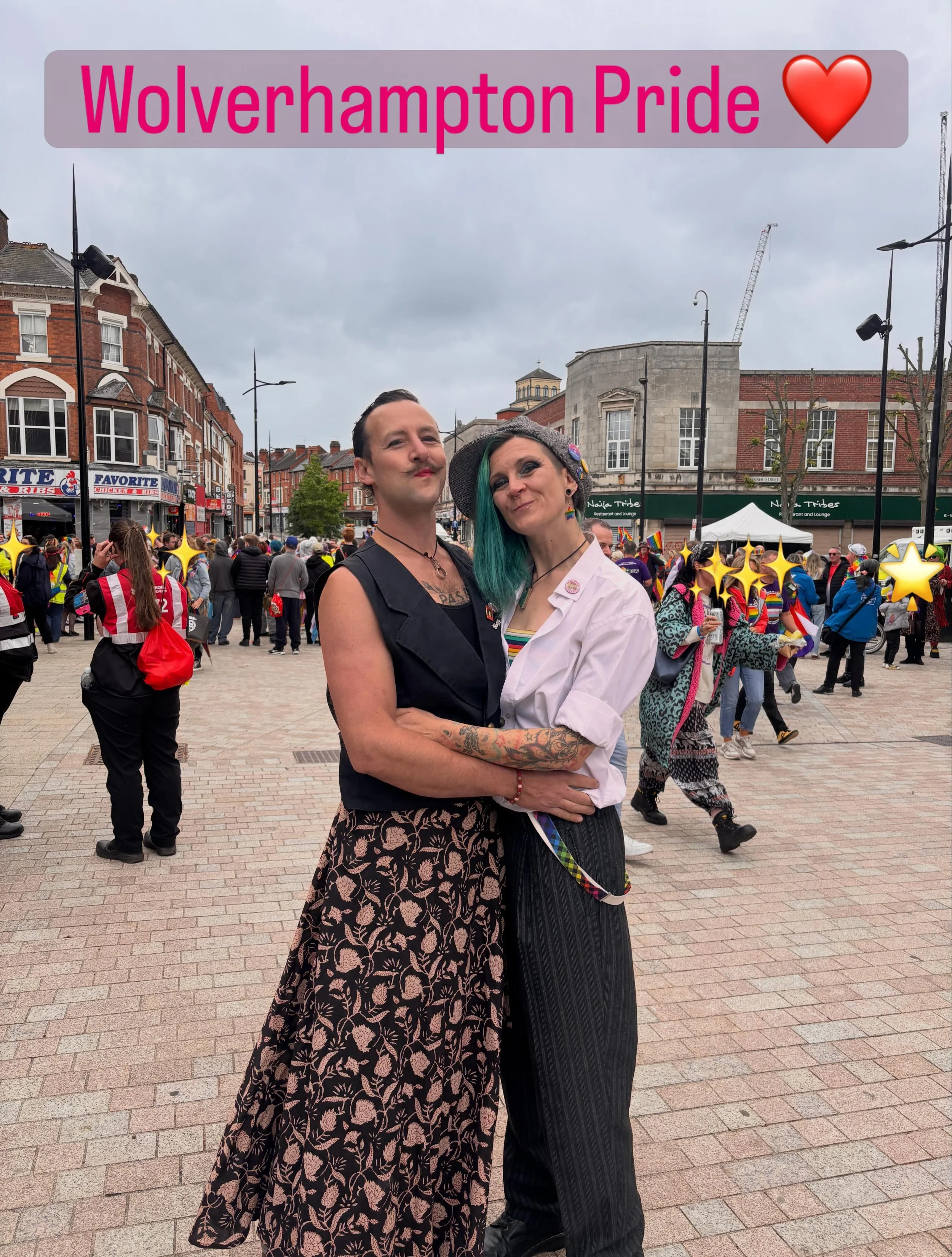 On Saturday we went to watch the Wolverhampton Pride parade, then followed it to the park for a gorgeous afternoon 🥰 

@pridewton #wolverhampton #happypridemonth