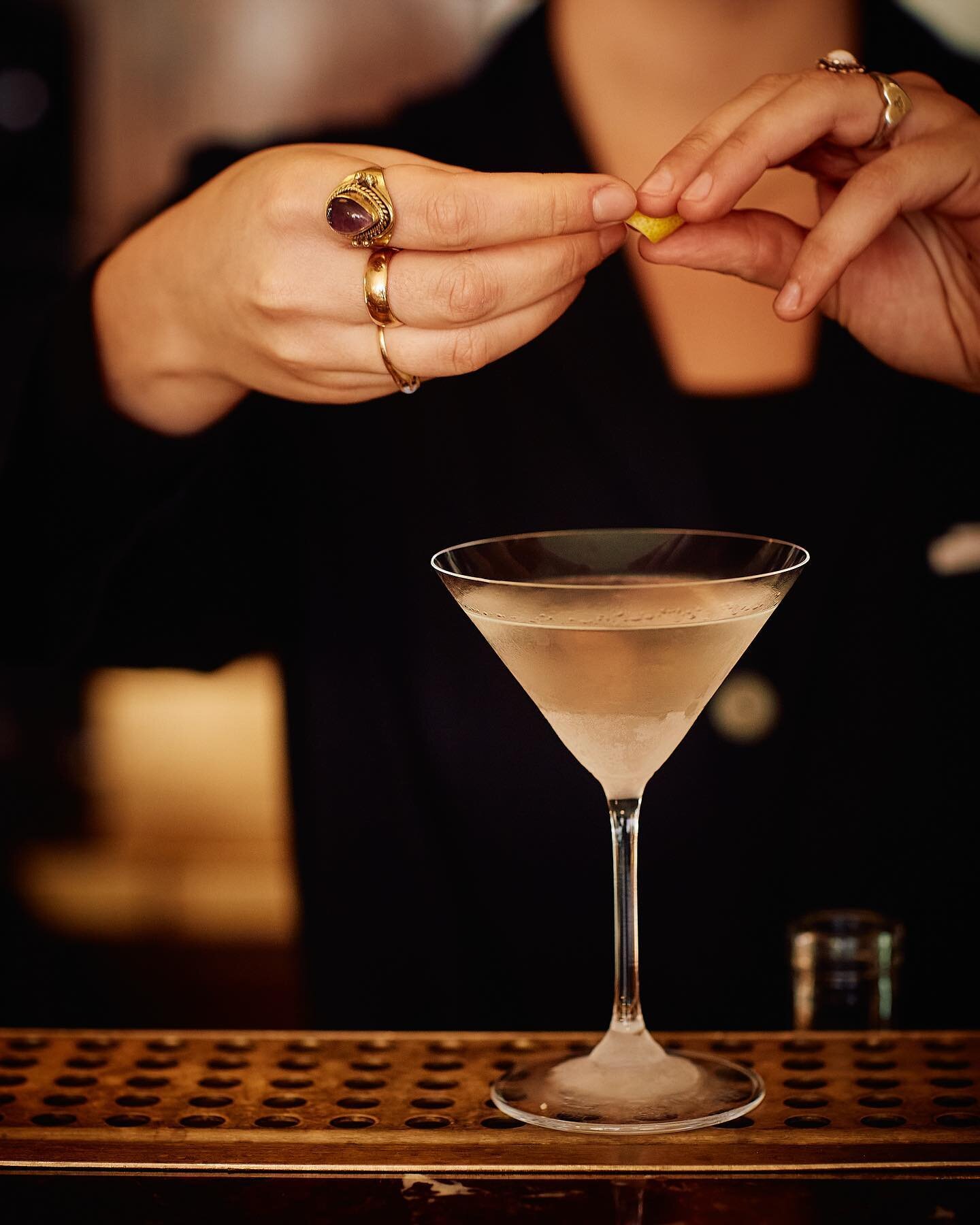 Fridays are for martinis. This particular martini was made with Plymouth Gin, Noilly Prat dry vermouth, and a twist. We&rsquo;re quite partial to an olive or two and a splash of their brine. Dry please, but not _too_ dry. We like to know the vermouth