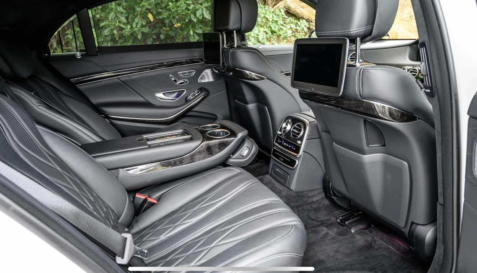 MGL859 2018 white Merc AMG S63 inside back.jpeg