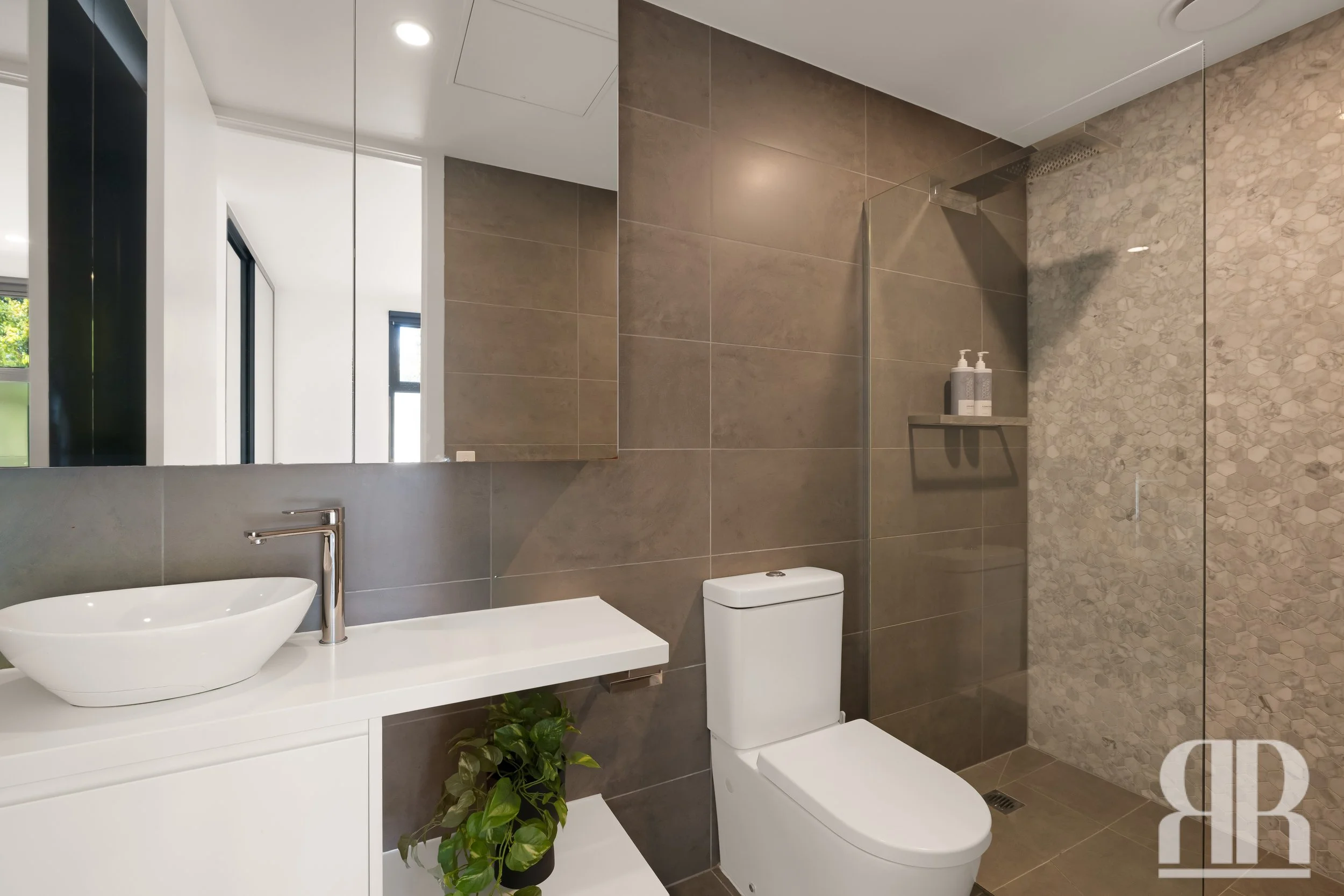 24.10.2025 - 108-43 THE AVENUE BALACLAVA-3.jpg