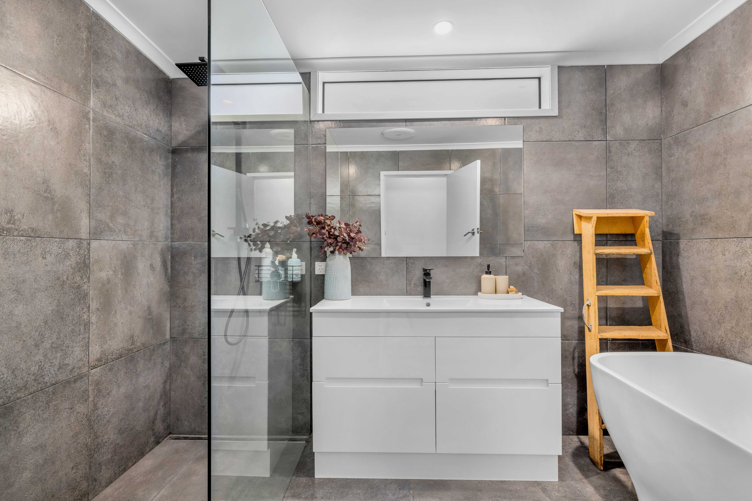 30.10.2025 - 6 CAWARRA STREET MORNINGTON-10.jpg