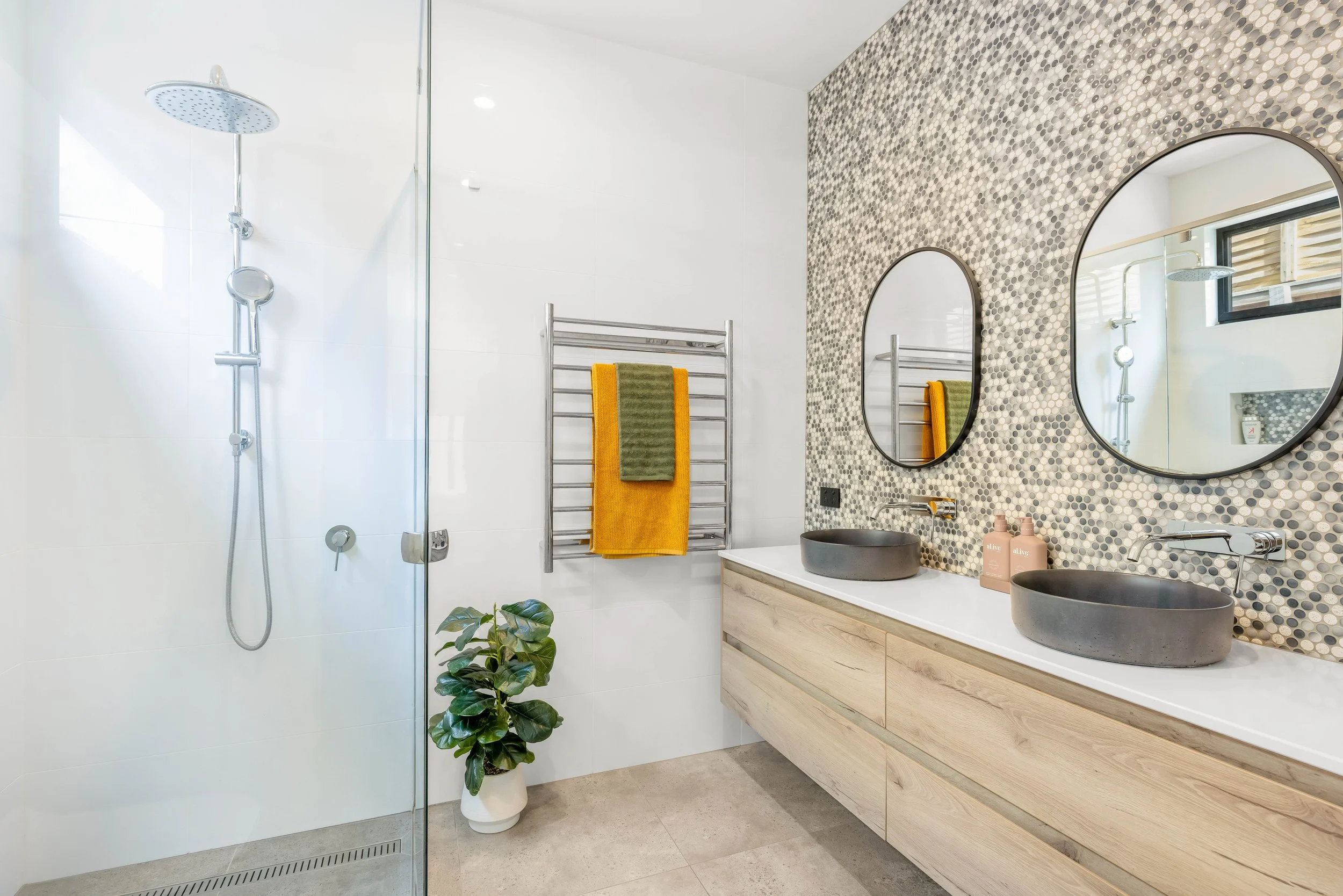 11.11.2025 - 2-33 HILARY AVE MCCRAE-4.jpg