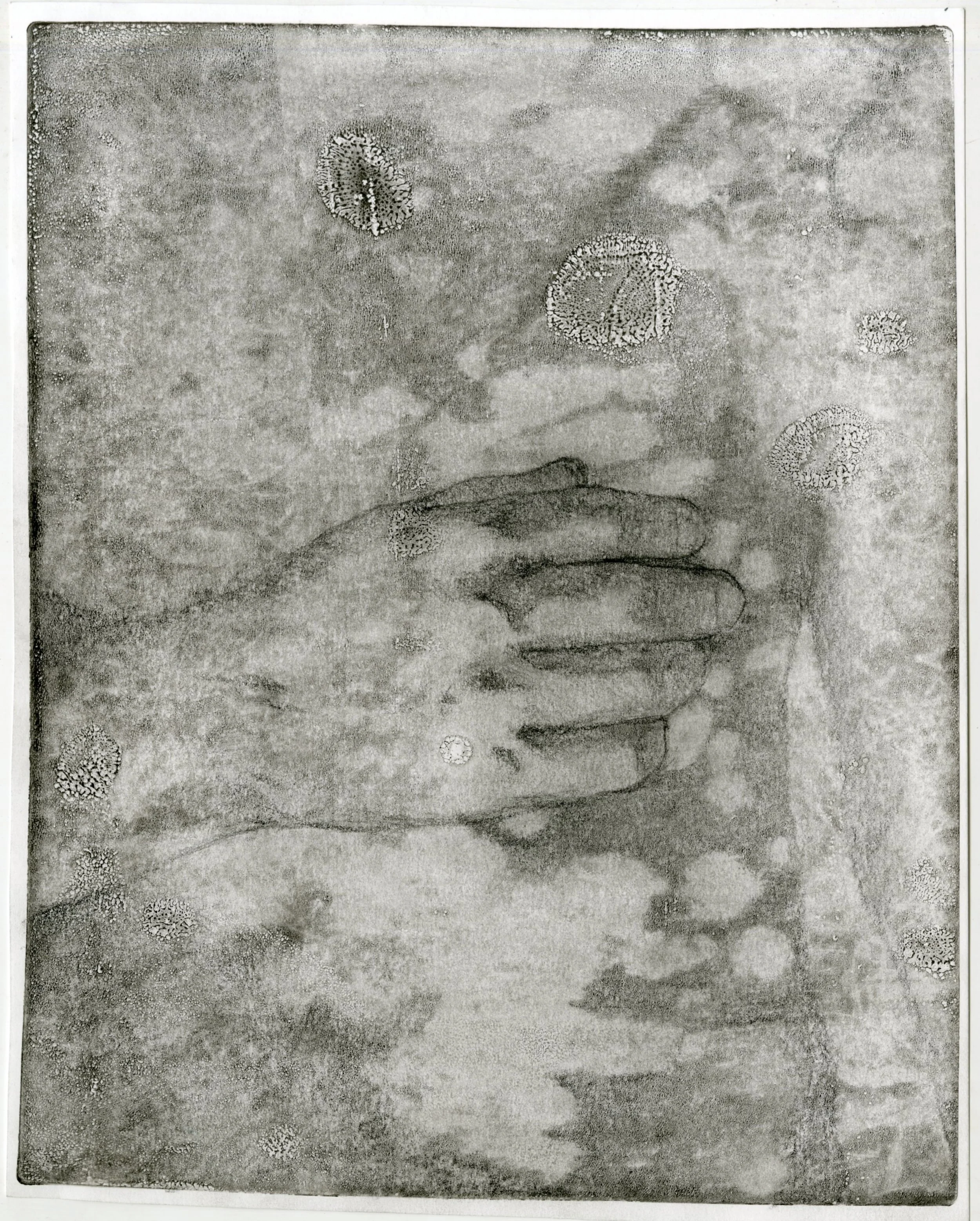 Hand/Tree (Unique Medium - 0.7*1 in - China) - Diqiu Wang