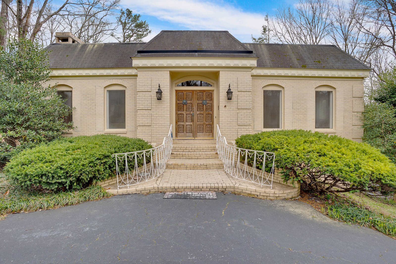 41 Carriage Hill - MLS Photos-4.jpg