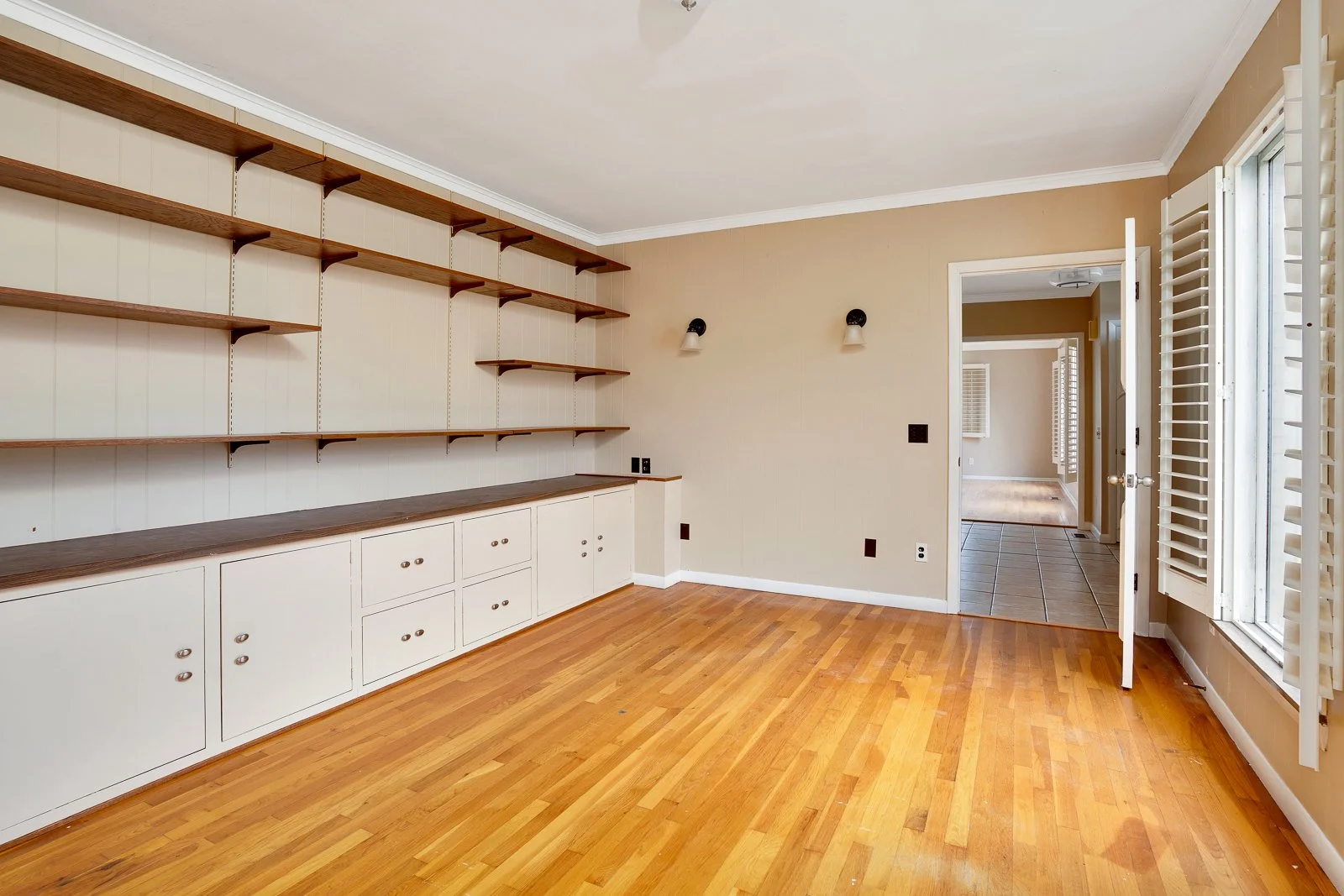 41 Carriage Hill - MLS Photos-9.jpg