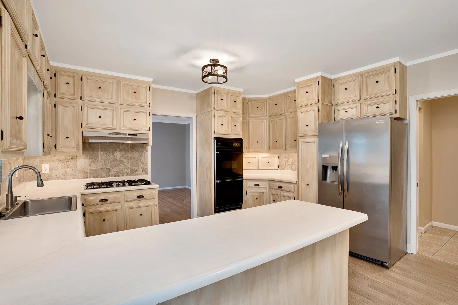 41 Carriage Hill - MLS Photos-14.jpg