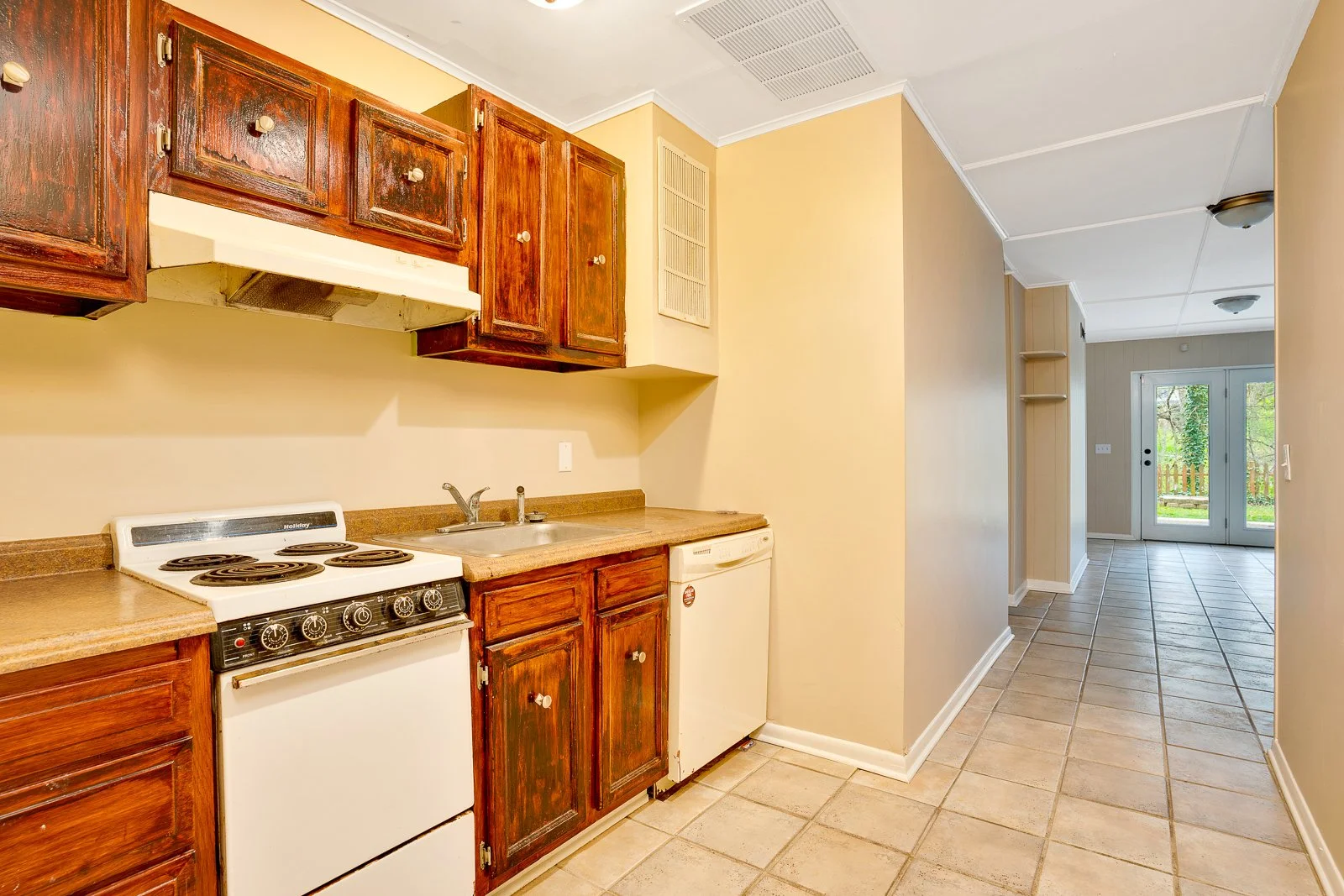 41 Carriage Hill - MLS Photos-25.jpg