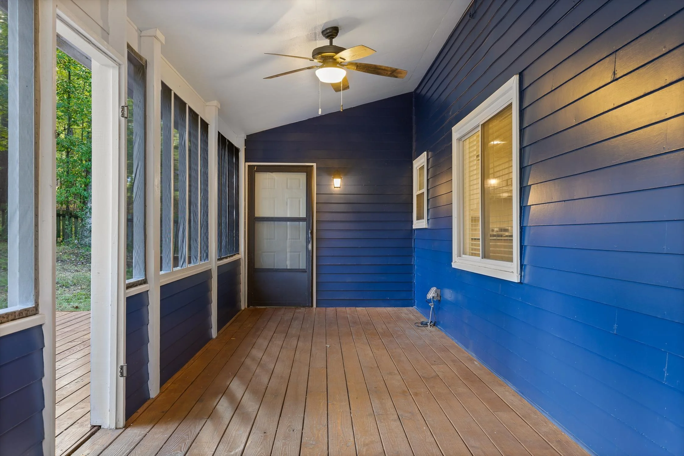 06-Autumn Way-30.jpg