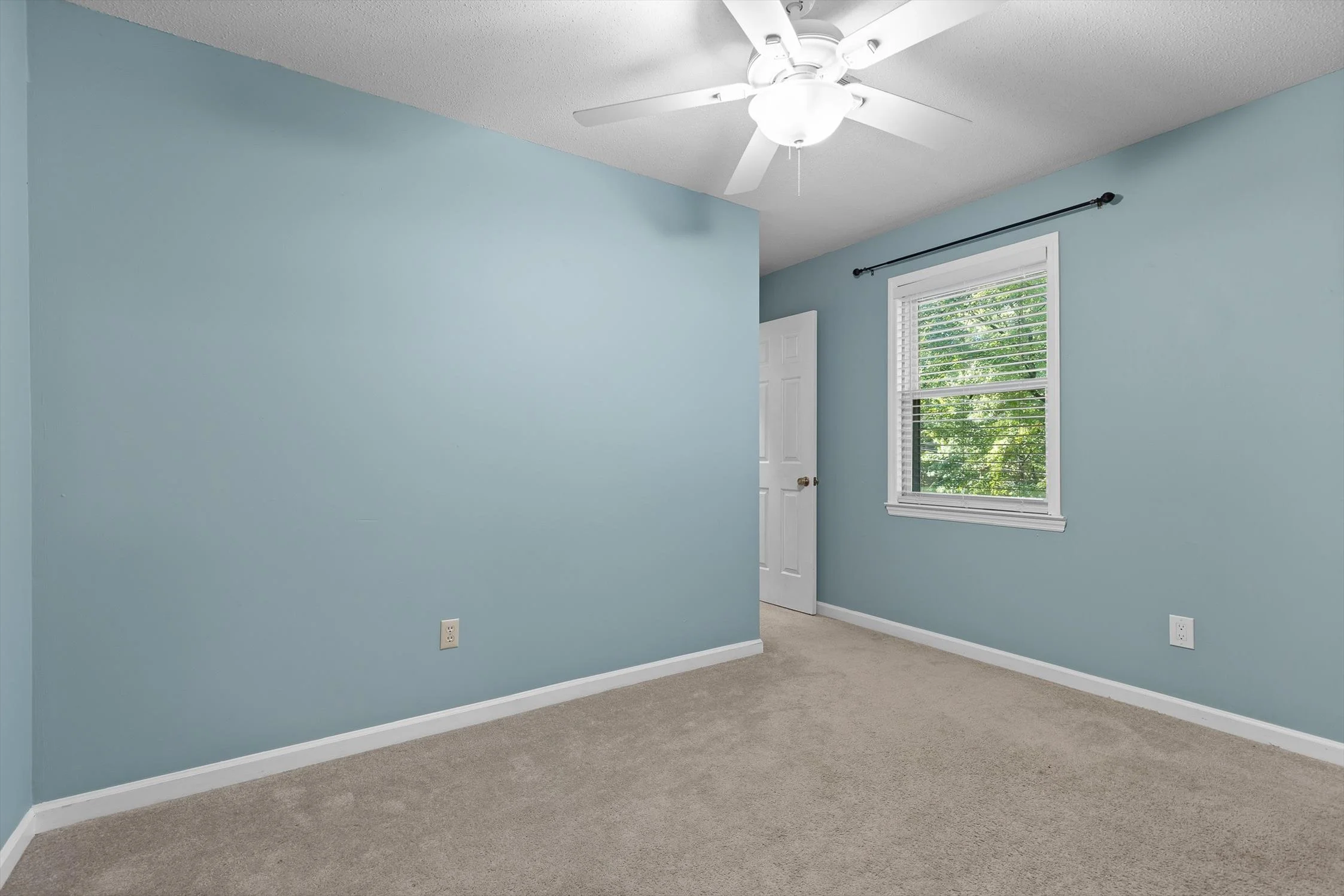 11-Autumn Way-26.jpg