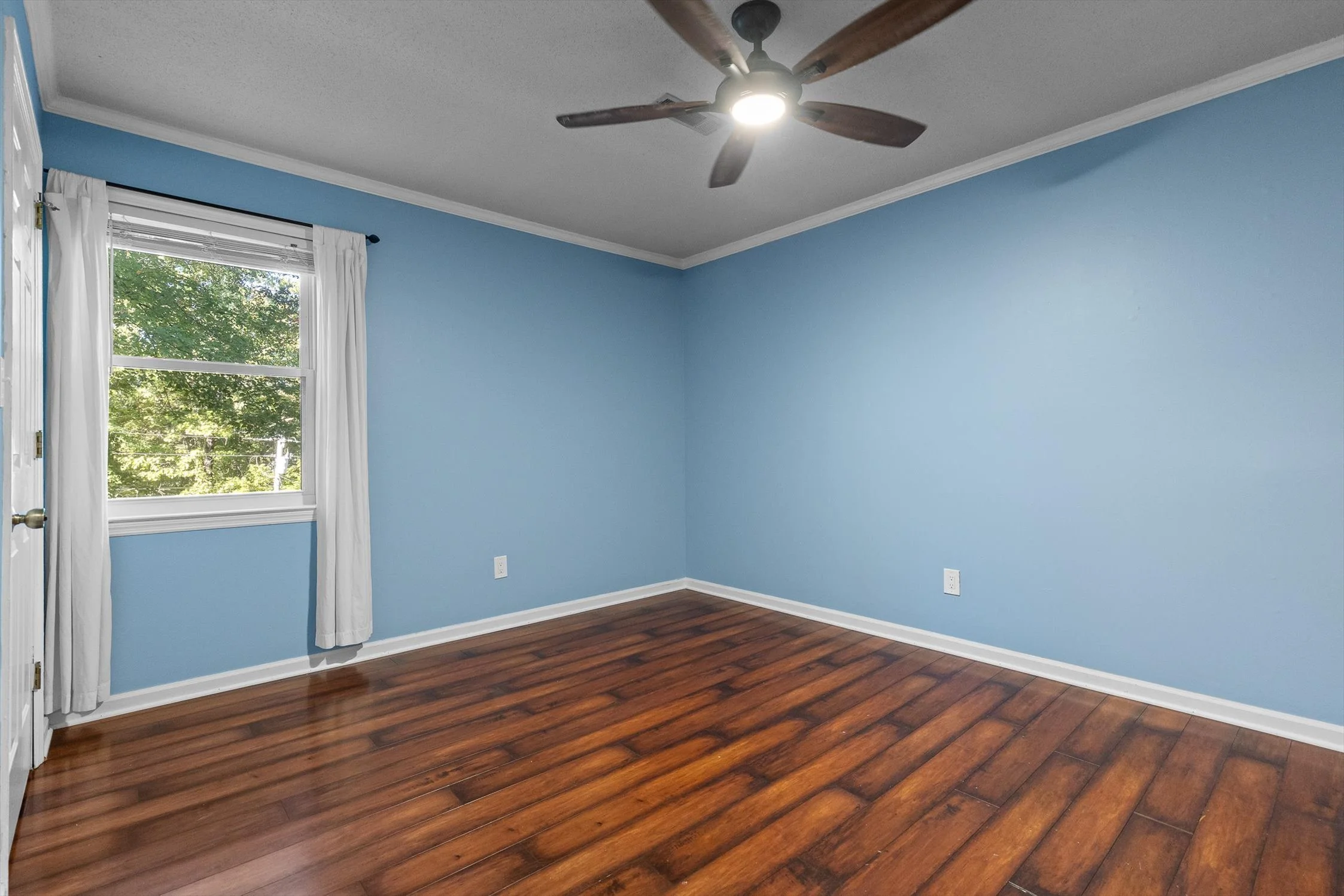 12-Autumn Way-25.jpg