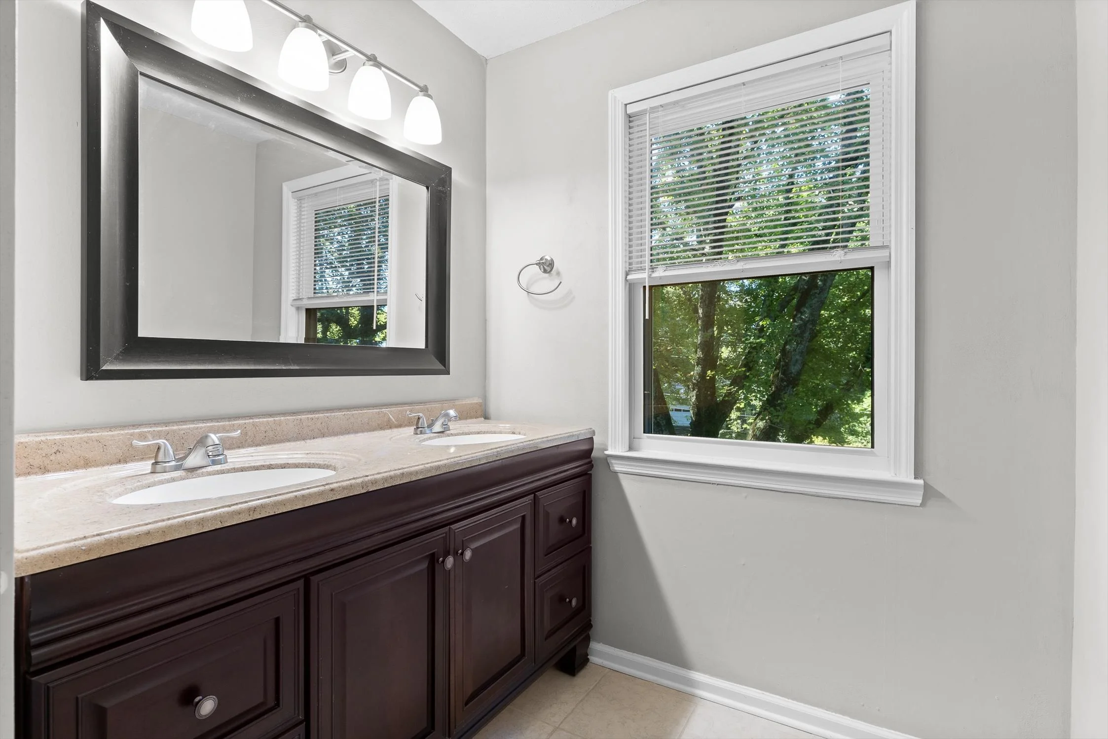 15-Autumn Way-22.jpg