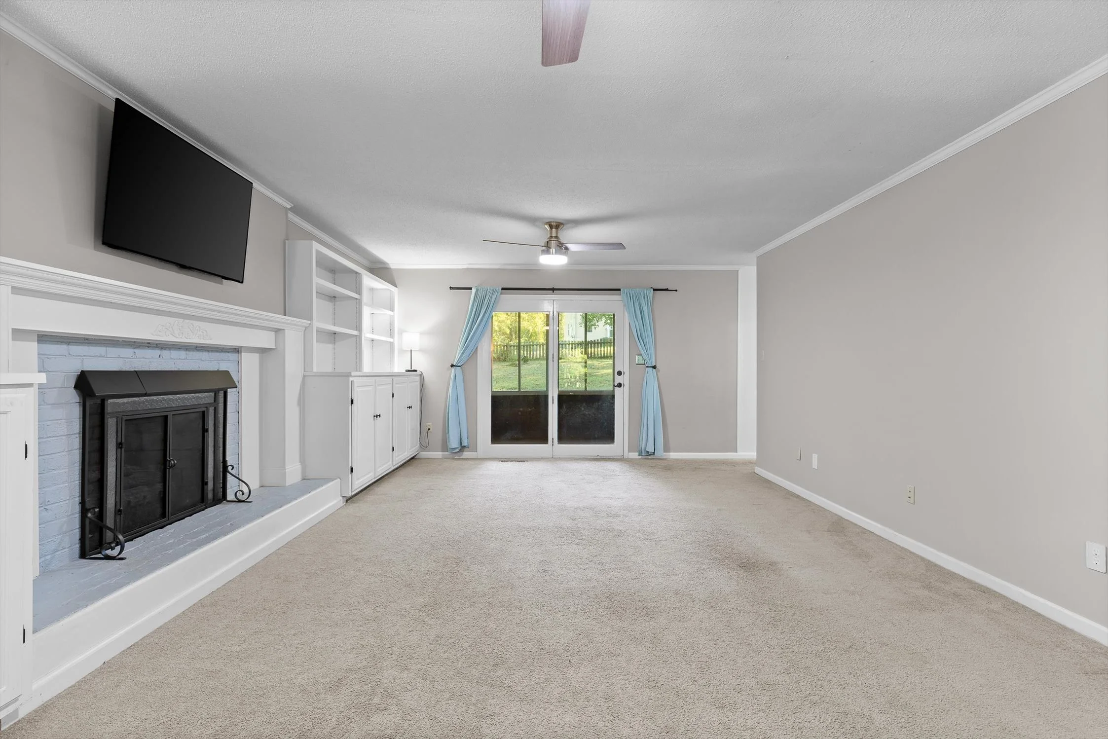 23-Autumn Way-16.jpg