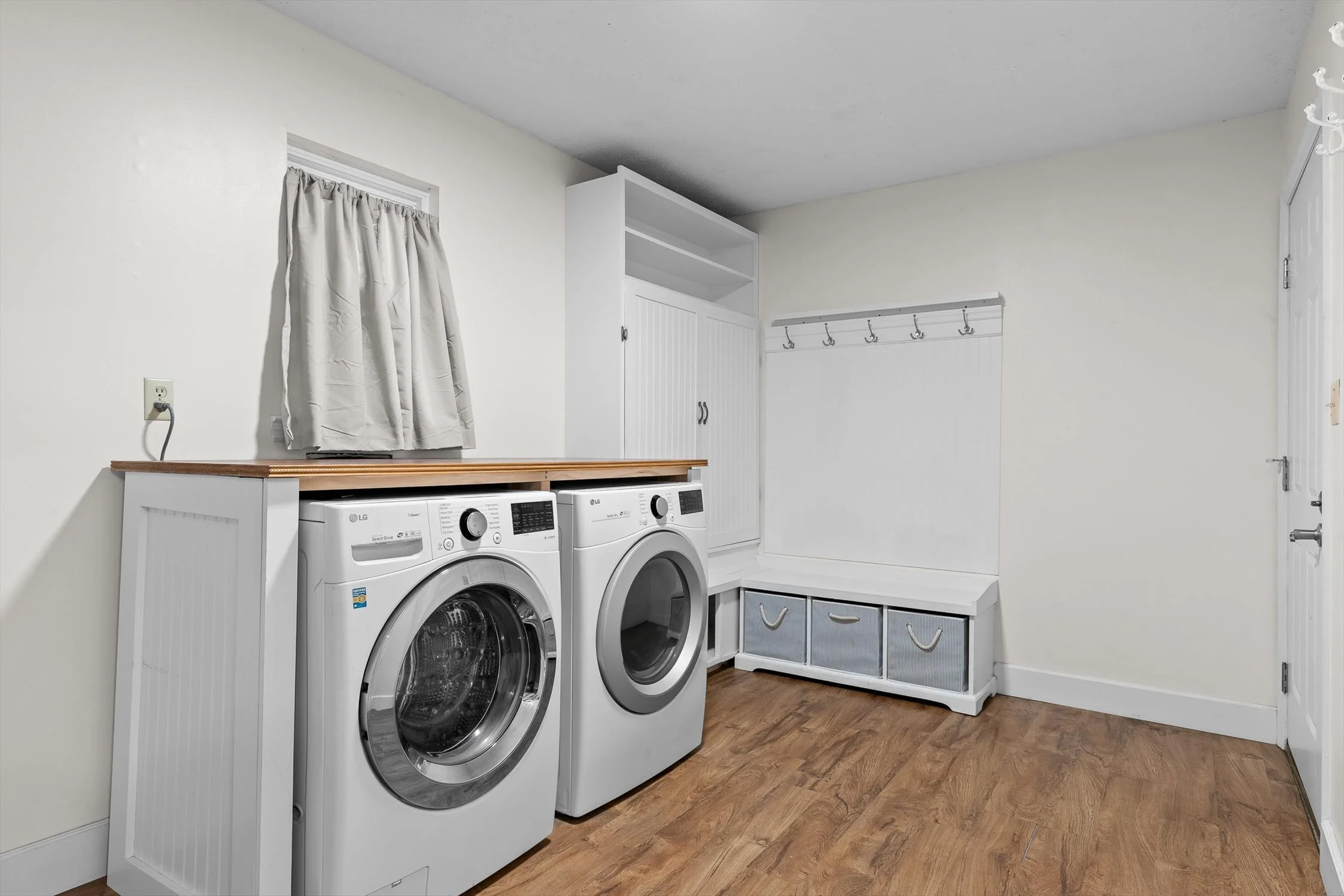 27-Autumn Way-12.jpg