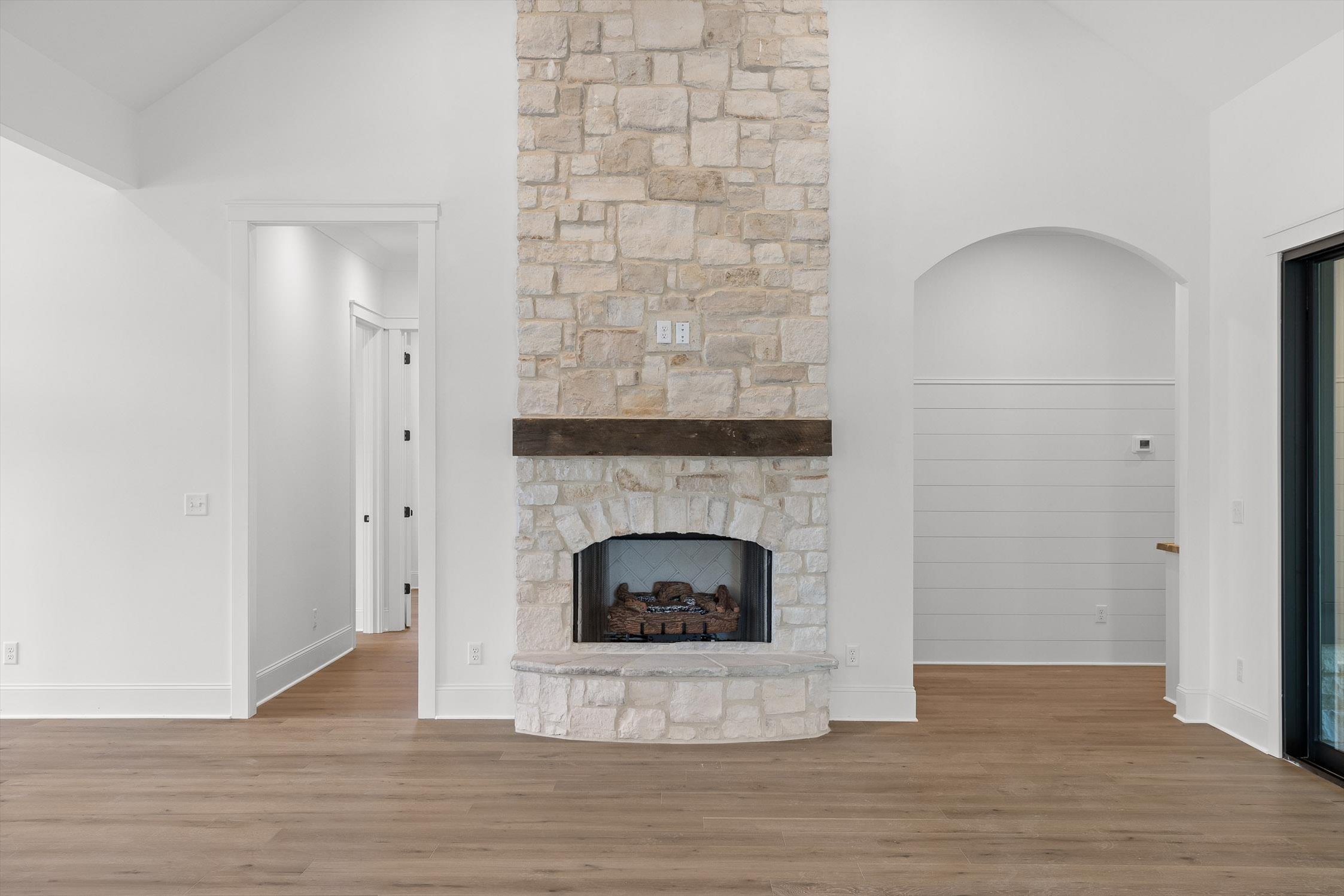 08-Mountain Laurel-8.jpg