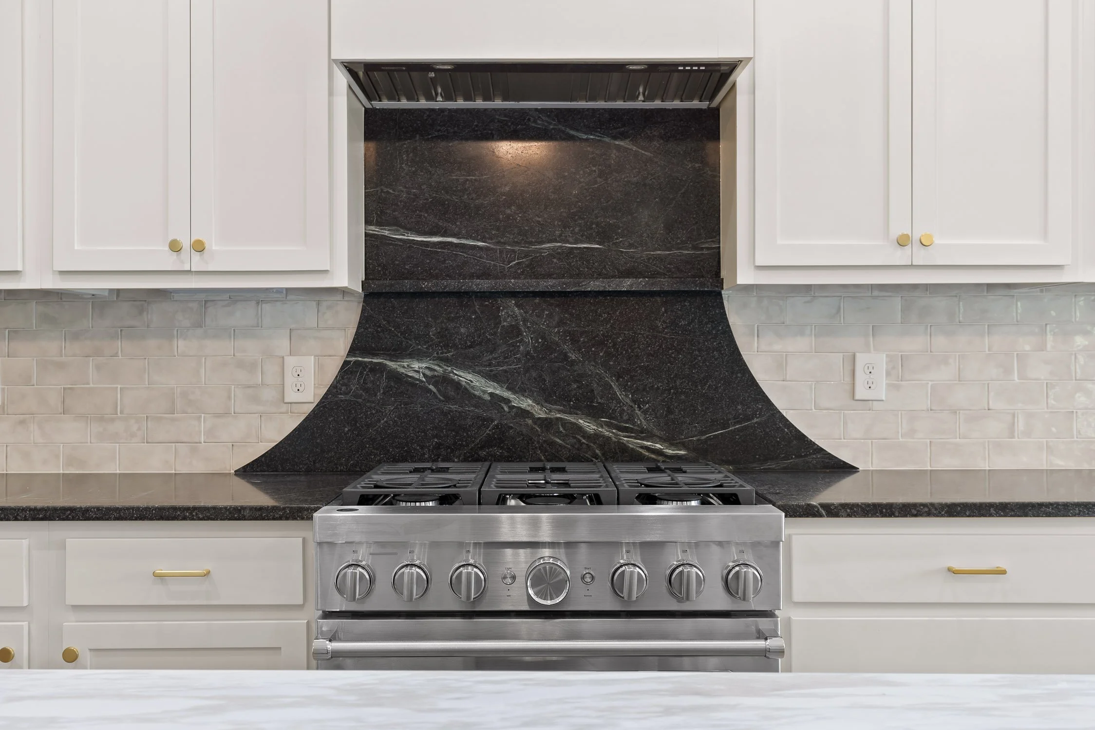 7966 Mountain Laurel-11.jpg