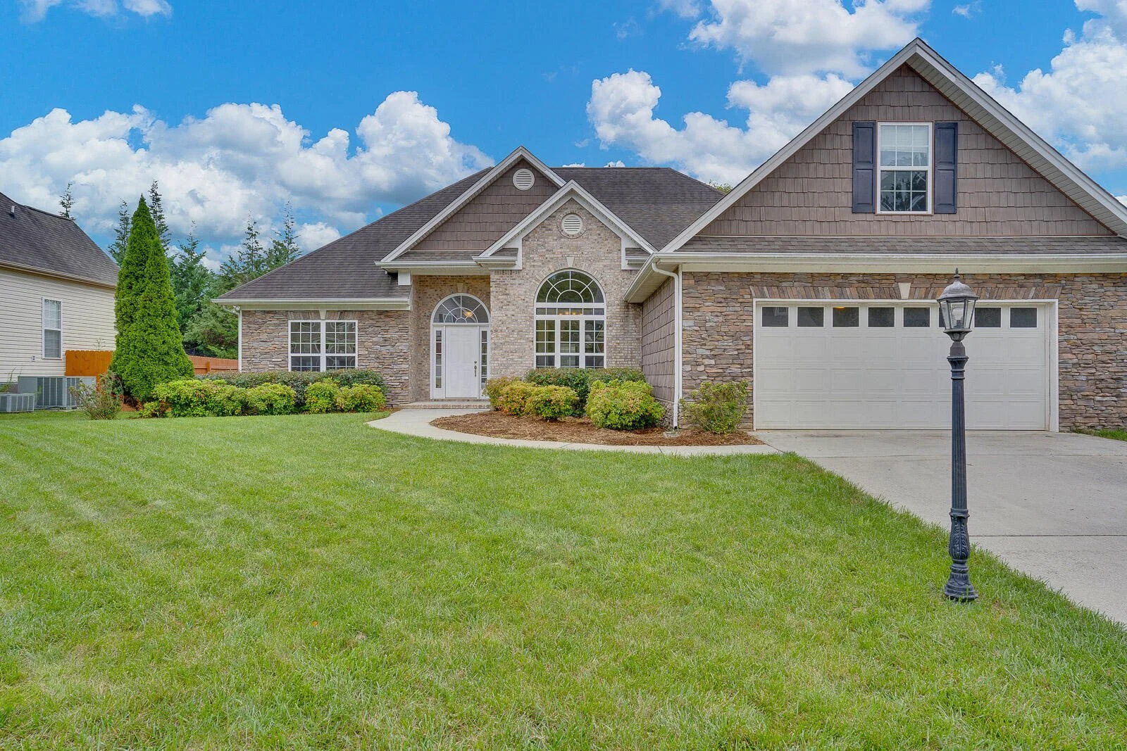 6804 Neville Drive, Ooltewah
