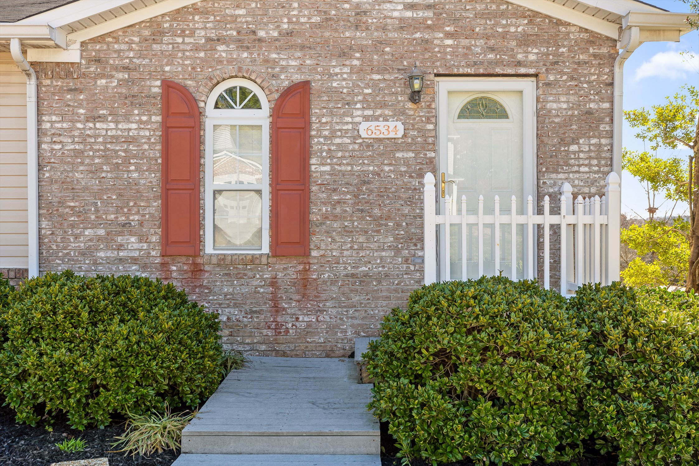 01-Hickory Trace-1.jpg